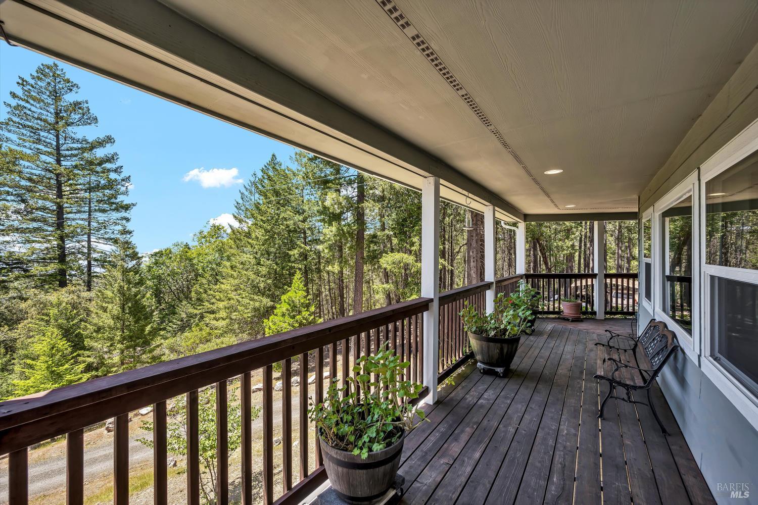 Detail Gallery Image 16 of 59 For 9474 Rockys Rd, Middletown,  CA 95461 - 2 Beds | 2/1 Baths