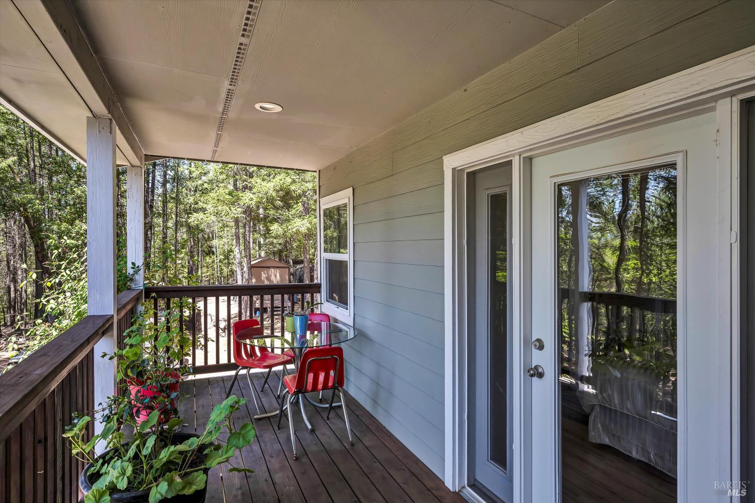 Detail Gallery Image 20 of 59 For 9474 Rockys Rd, Middletown,  CA 95461 - 2 Beds | 2/1 Baths