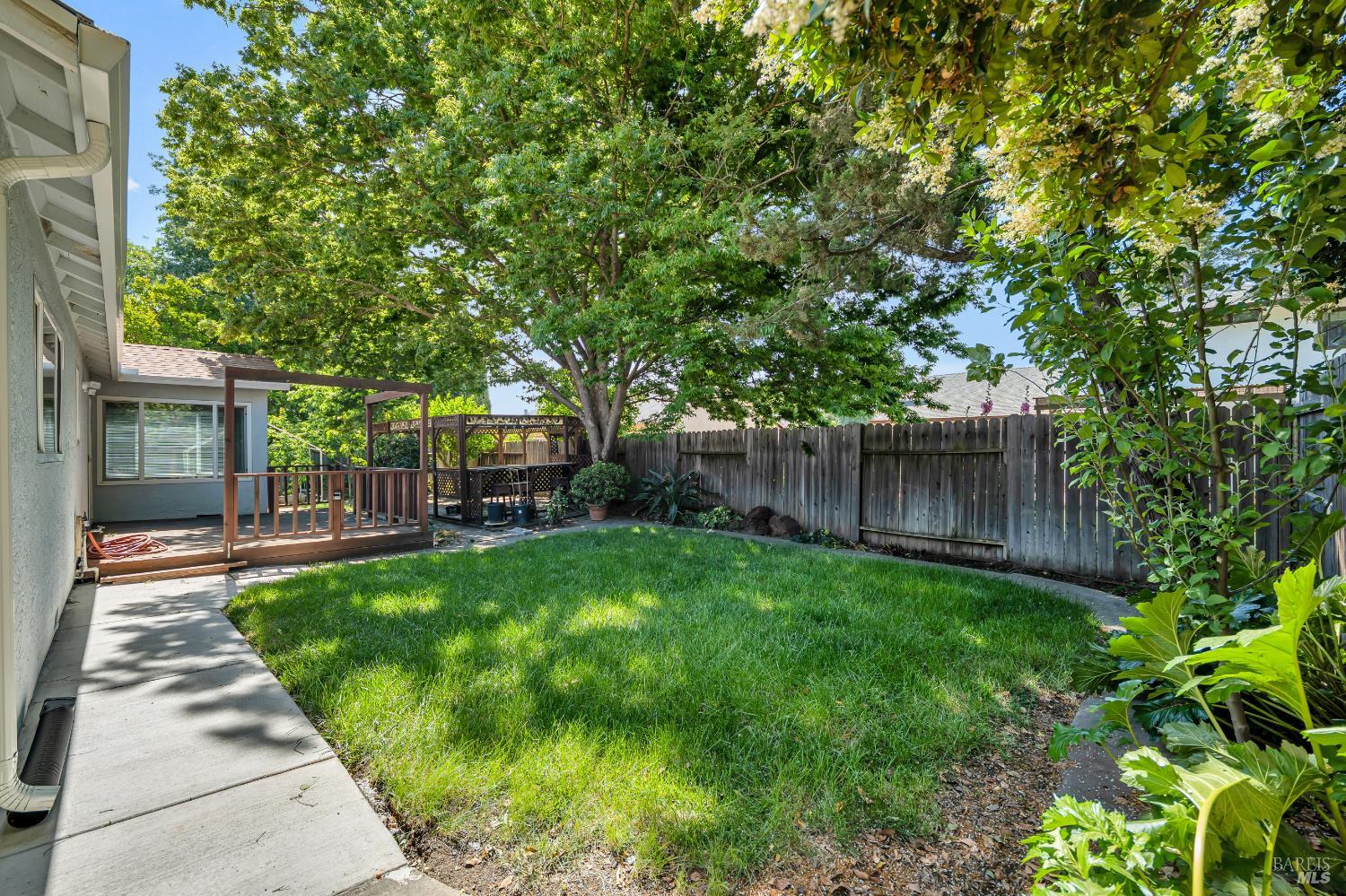 Detail Gallery Image 32 of 45 For 550 Rossi Dr, Dixon,  CA 95620 - 3 Beds | 2 Baths
