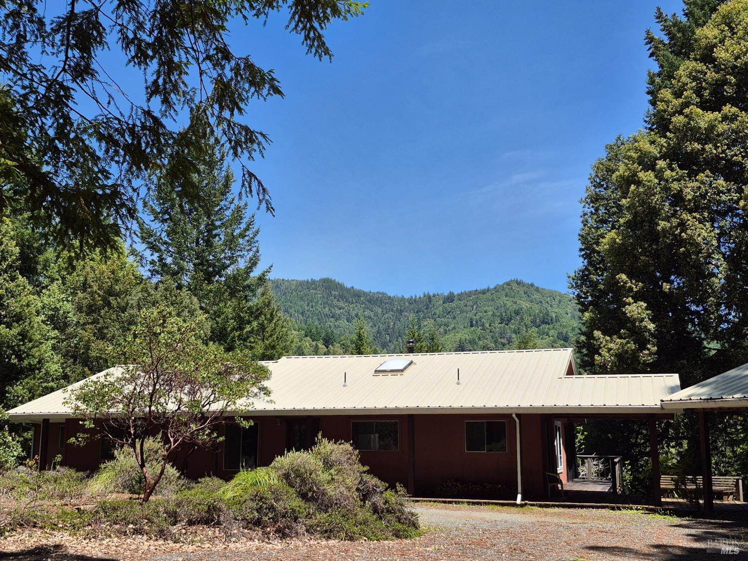 Detail Gallery Image 5 of 72 For 11903 Branscomb Rd, Branscomb,  CA 95454 - 3 Beds | 2 Baths