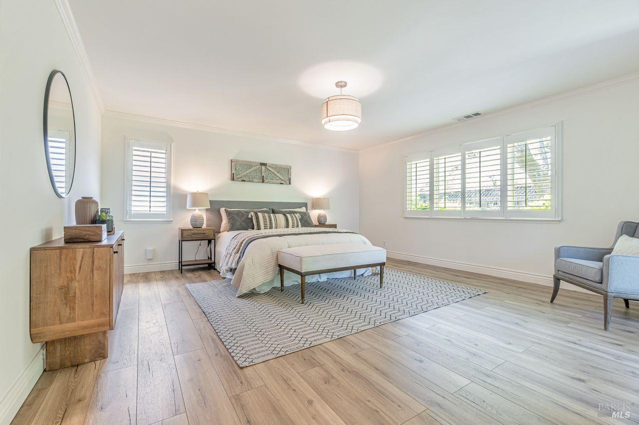 Detail Gallery Image 14 of 37 For 37 Angela Ave, San Anselmo,  CA 94960 - 4 Beds | 2/1 Baths