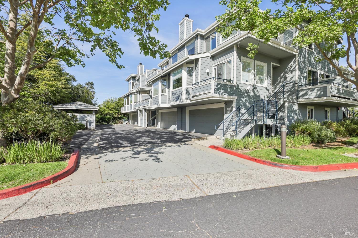Detail Gallery Image 53 of 75 For 9 Gable Ct, San Rafael,  CA 94903 - 3 Beds | 2 Baths