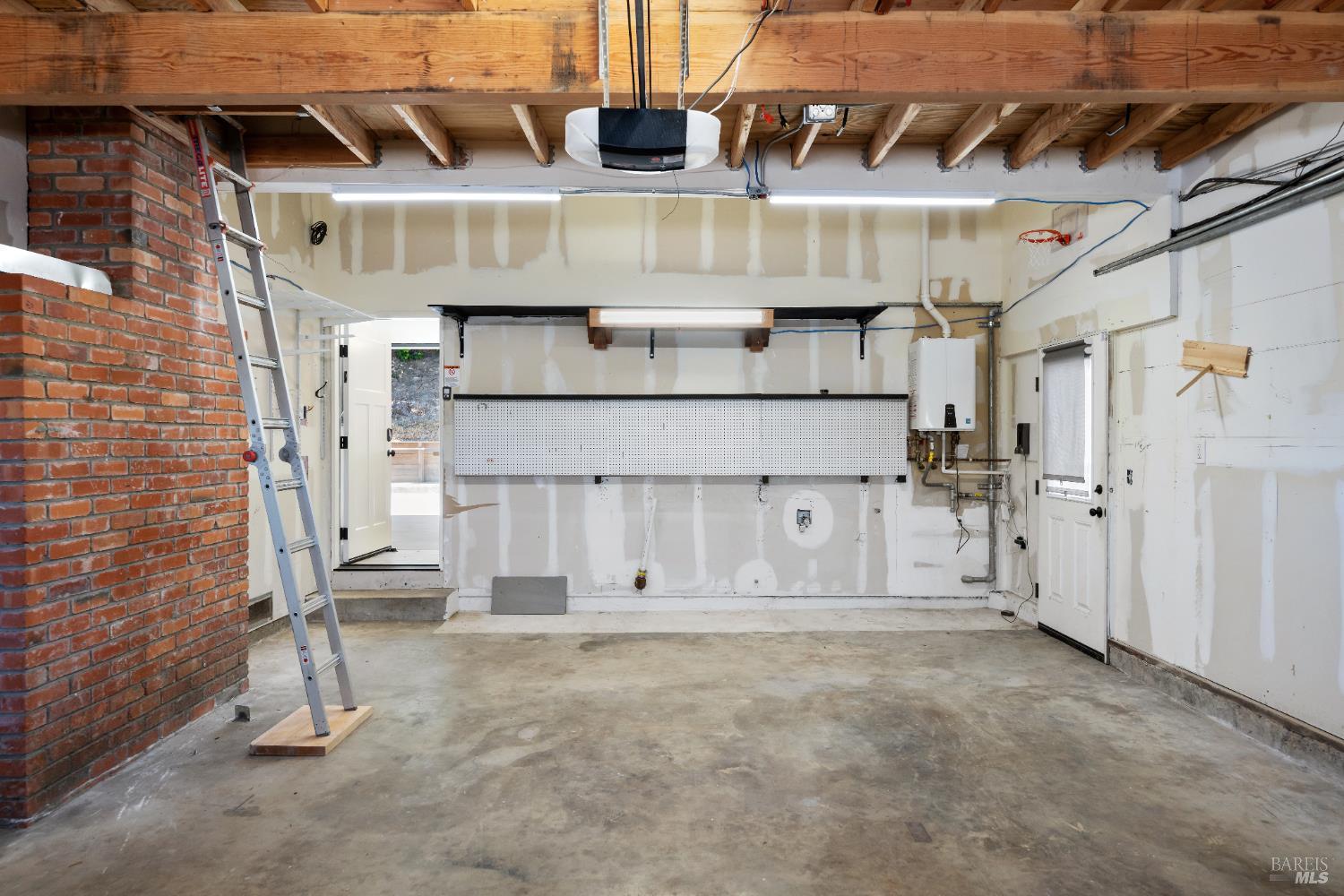 Detail Gallery Image 53 of 62 For 600 Miller Creek Rd, San Rafael,  CA 94903 - 3 Beds | 2/1 Baths