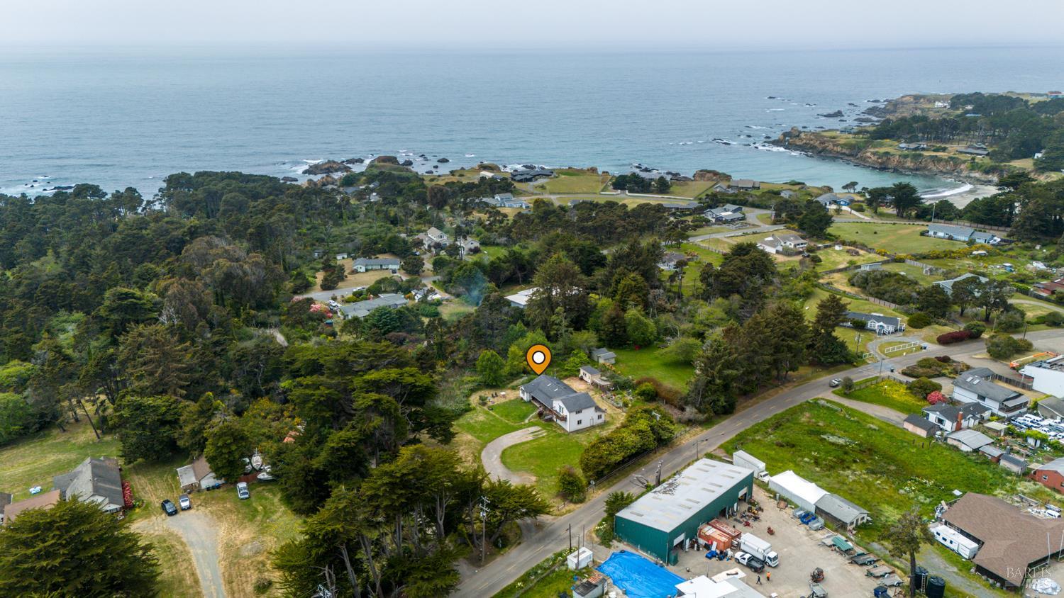 Detail Gallery Image 29 of 31 For 18520 Old Coast Hwy, Fort Bragg,  CA 95437 - 3 Beds | 2 Baths