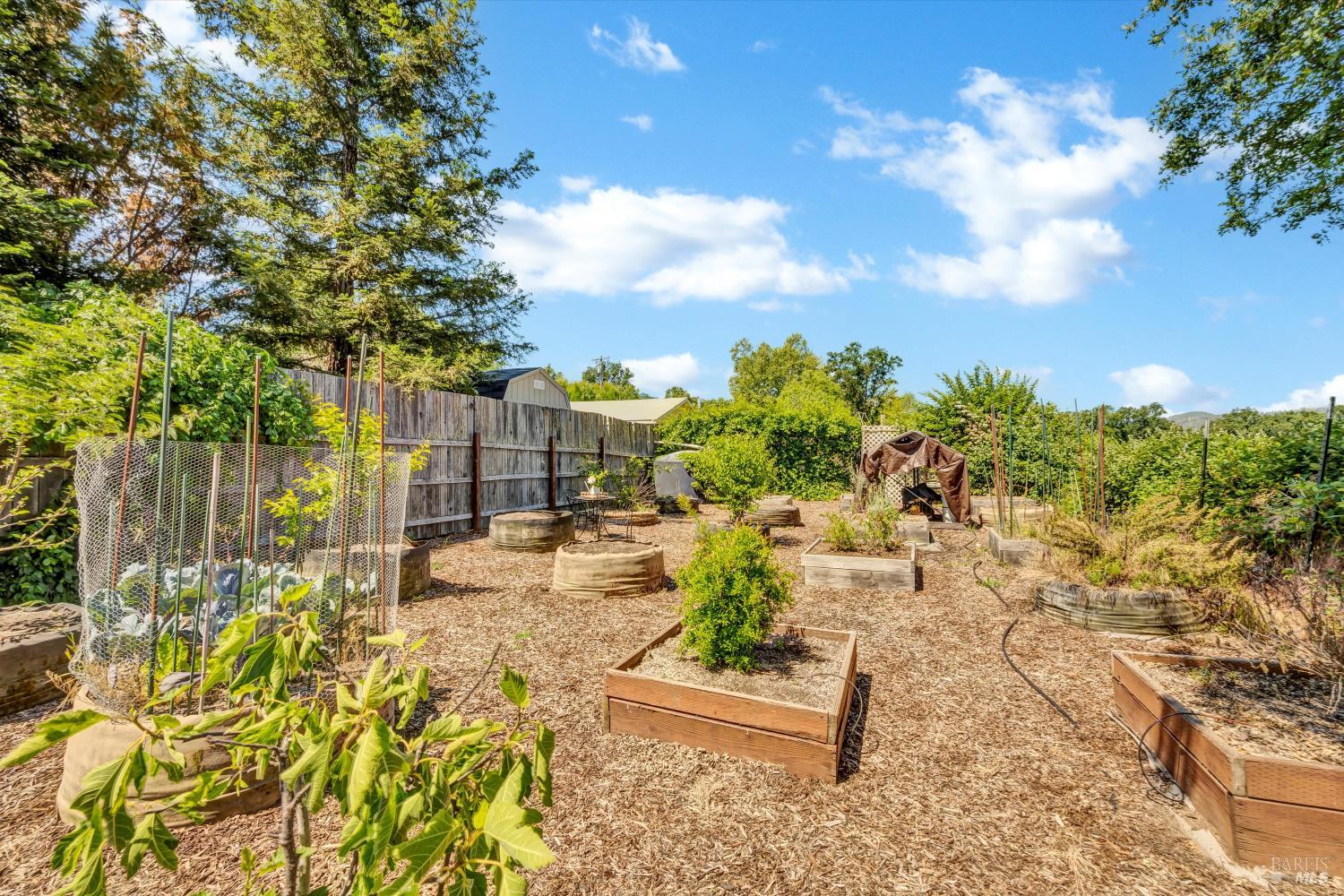 Detail Gallery Image 53 of 73 For 9700 Spring Valley Rd, Potter Valley,  CA 95469 - 3 Beds | 2 Baths