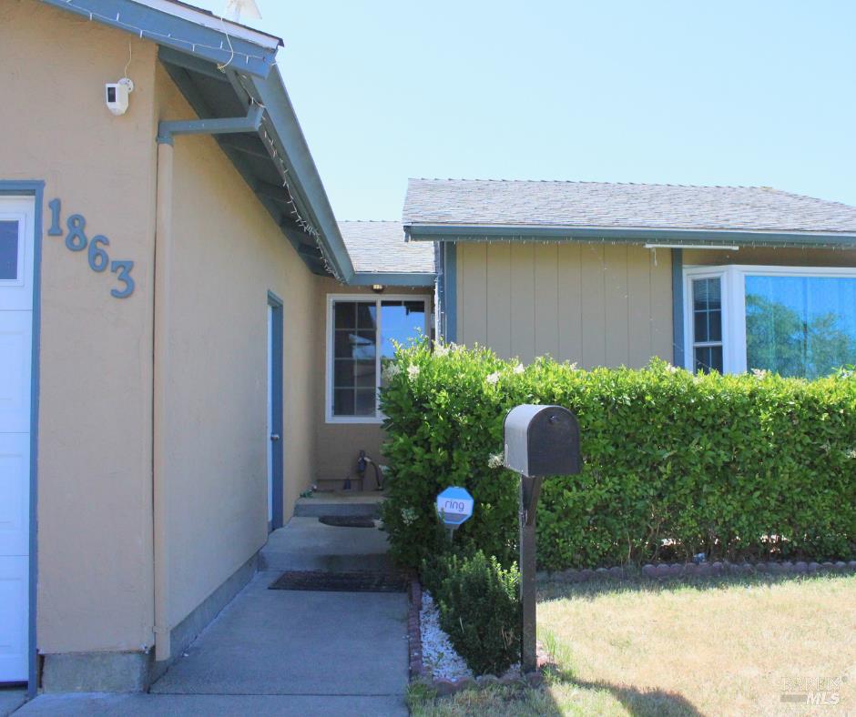 Detail Gallery Image 4 of 32 For 1863 Mini Dr, Vallejo,  CA 94589 - 3 Beds | 2 Baths