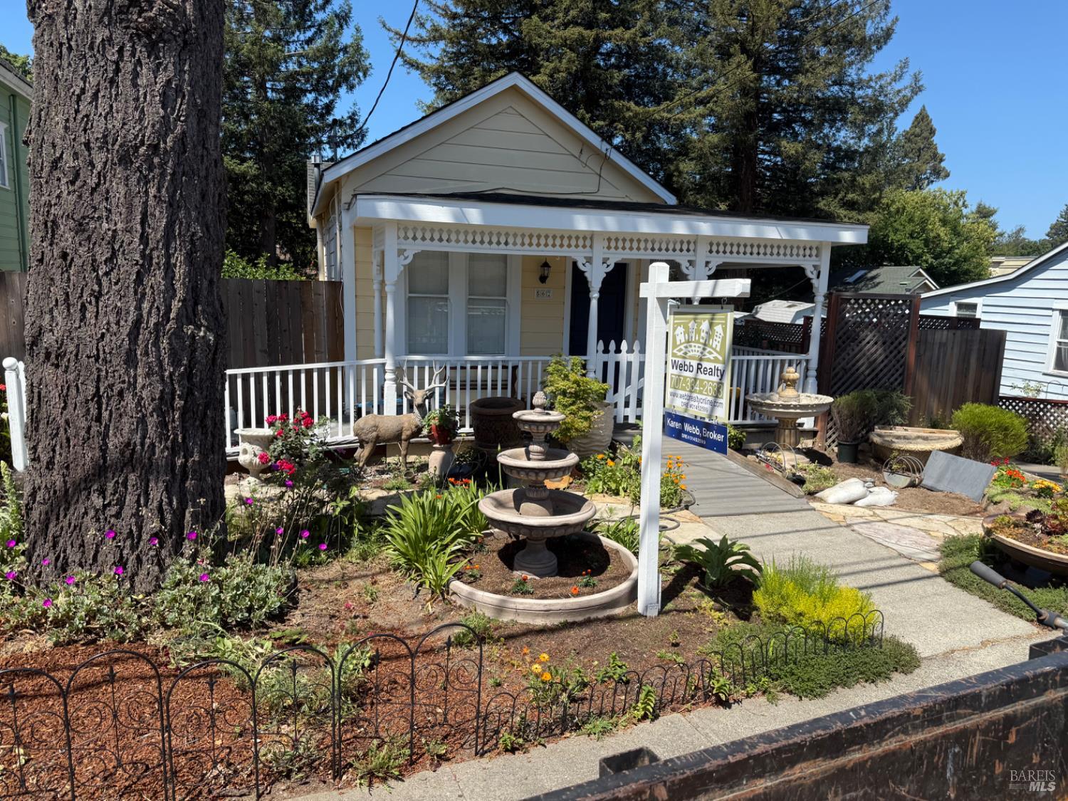Detail Gallery Image 2 of 3 For 562 Petaluma Ave, Sebastopol,  CA 95472 - 3 Beds | 1 Baths