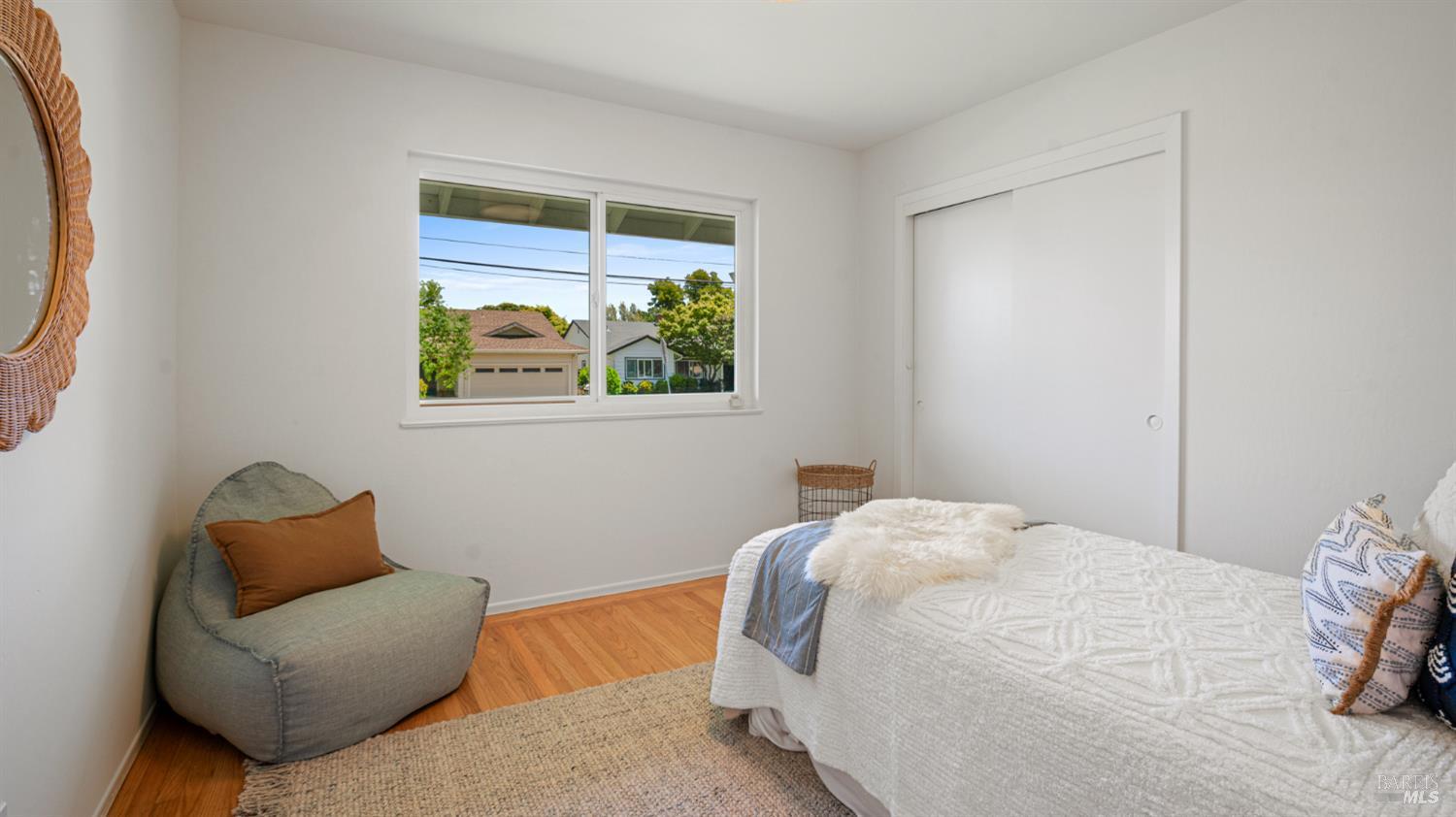 Detail Gallery Image 14 of 28 For 40 Staghound Psge, Corte Madera,  CA 94925 - 3 Beds | 2 Baths