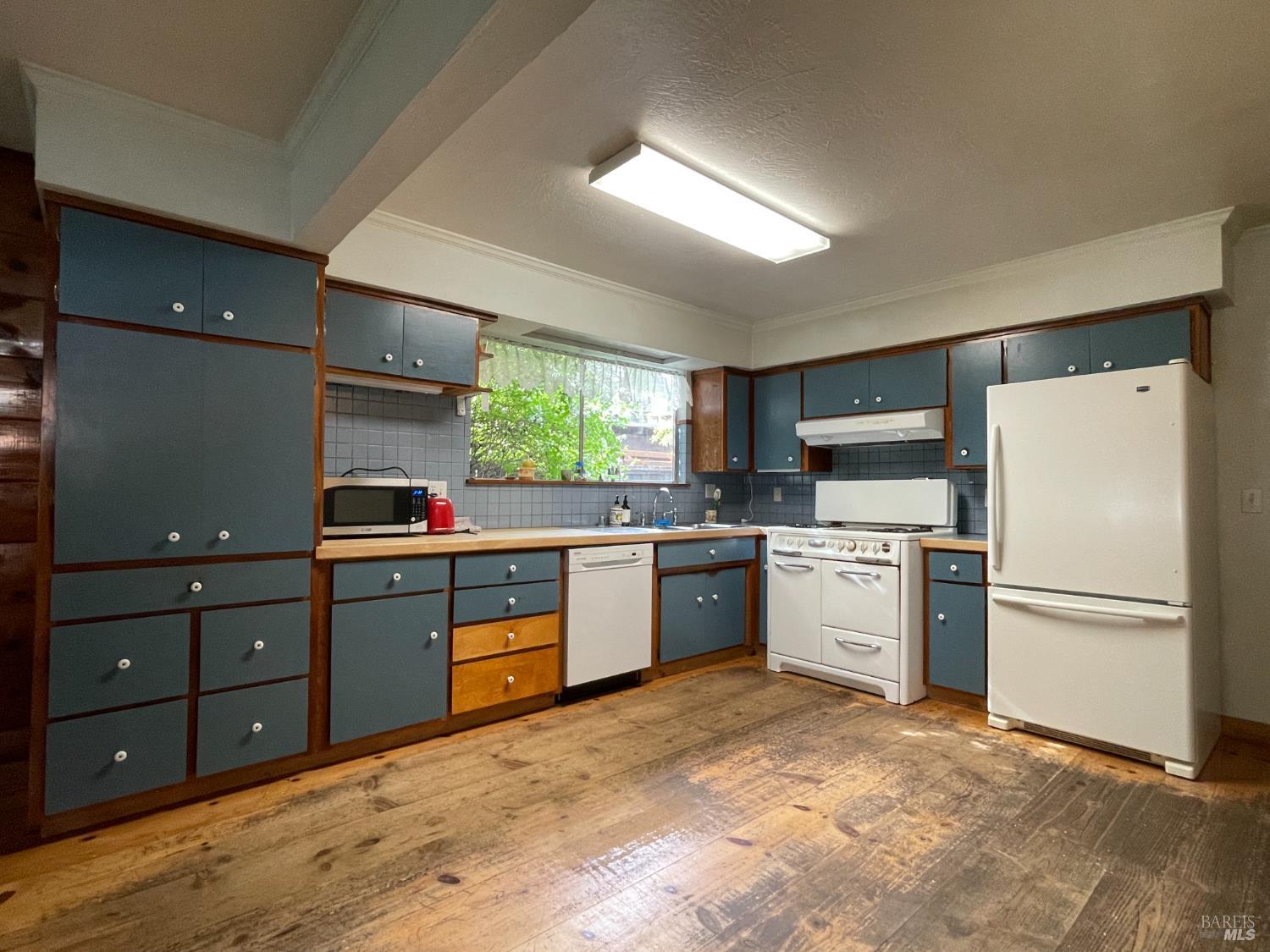 Detail Gallery Image 32 of 68 For 458 E San Francisco Ave, Willits,  CA 95490 - 4 Beds | 2 Baths