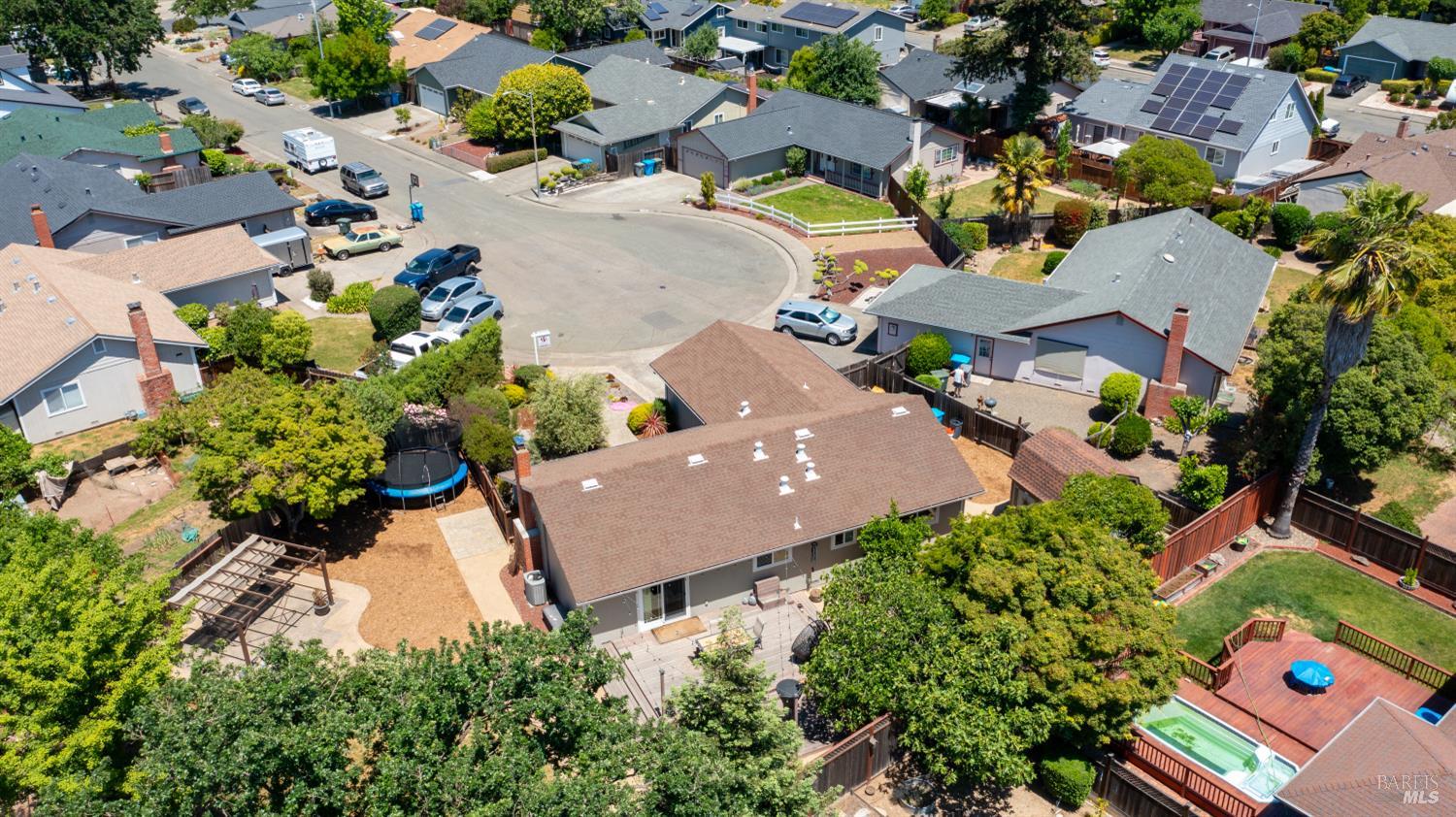 Detail Gallery Image 36 of 38 For 1523 Bruce Ct, Santa Rosa,  CA 95401 - 3 Beds | 2 Baths