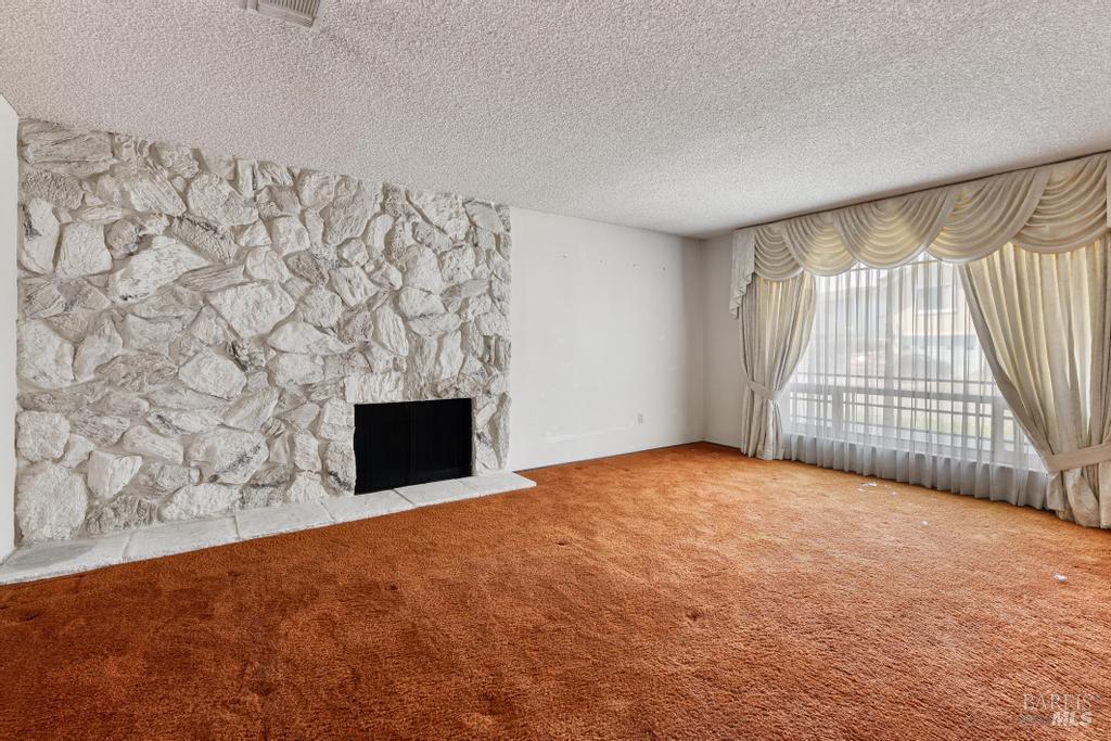 Detail Gallery Image 6 of 33 For 1417 Klamath Dr, Suisun City,  CA 94585 - 3 Beds | 2 Baths