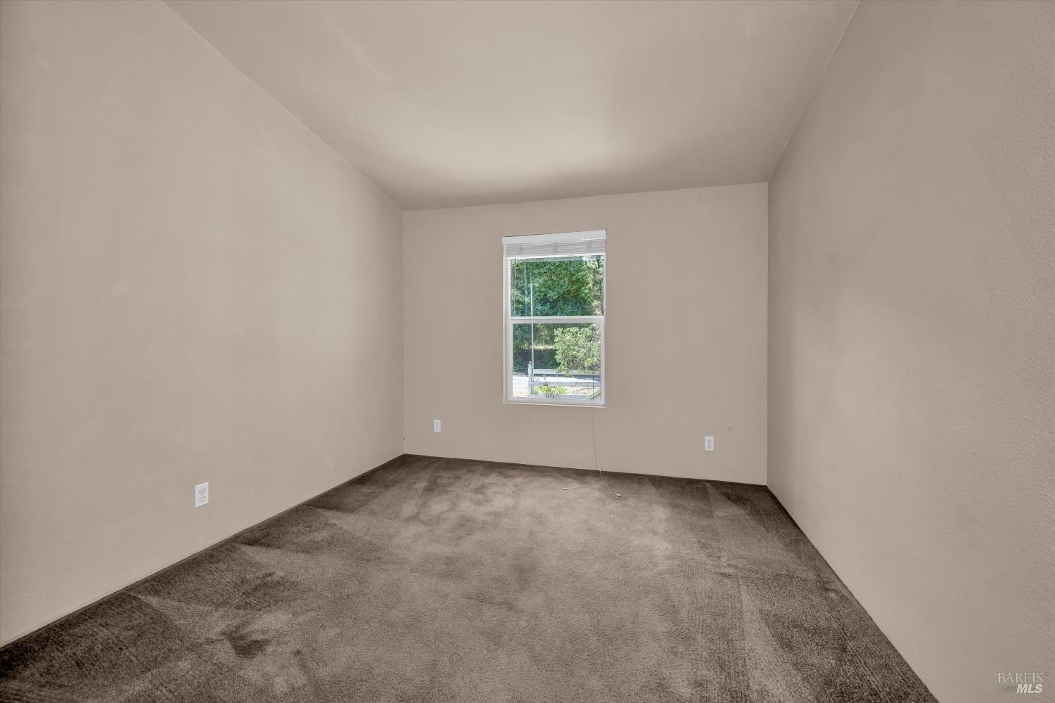 Detail Gallery Image 33 of 73 For 9700 Spring Valley Rd, Potter Valley,  CA 95469 - 3 Beds | 2 Baths