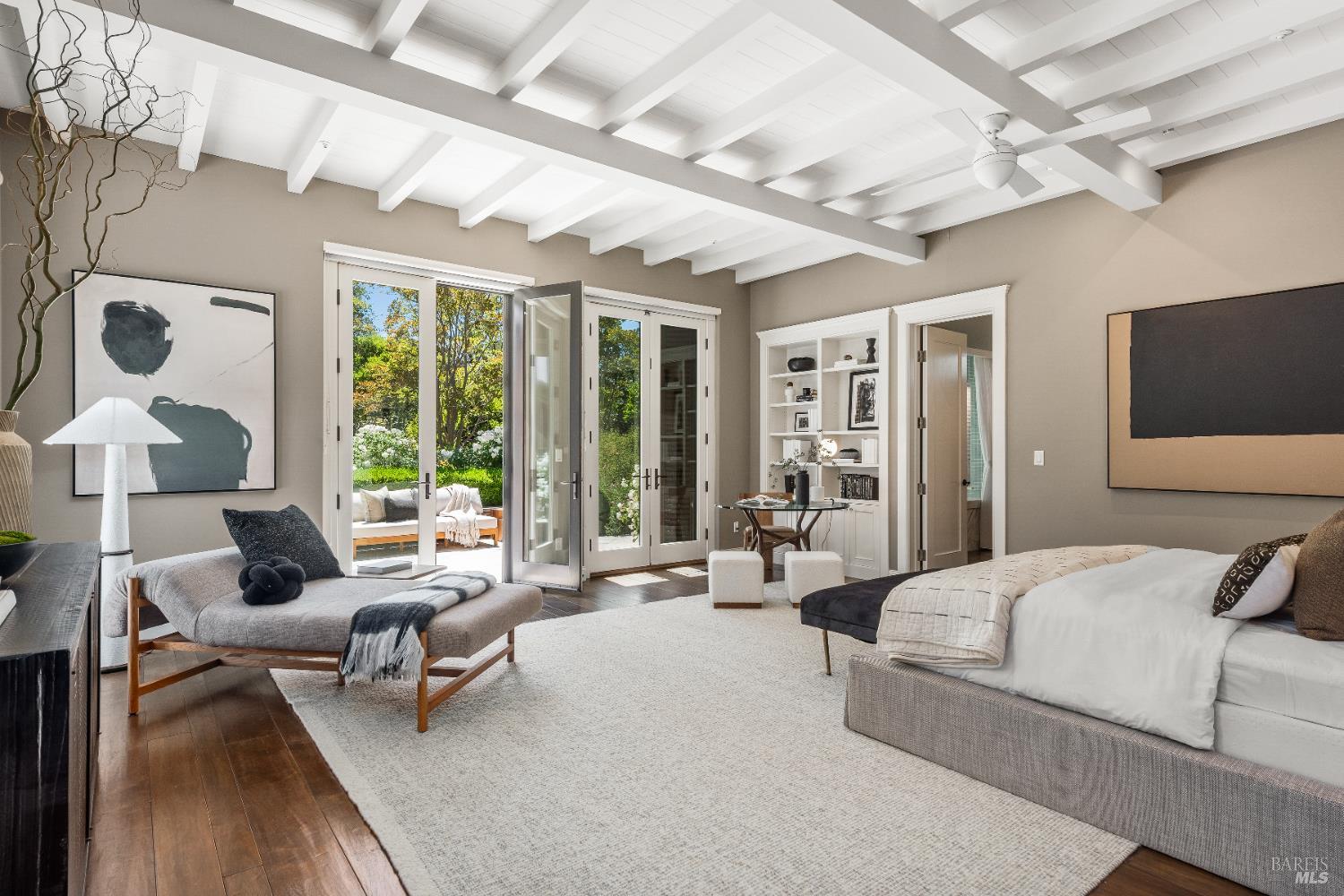 Detail Gallery Image 29 of 96 For 4030 Old Barn Rd, Healdsburg,  CA 95448 - 4 Beds | 5/1 Baths