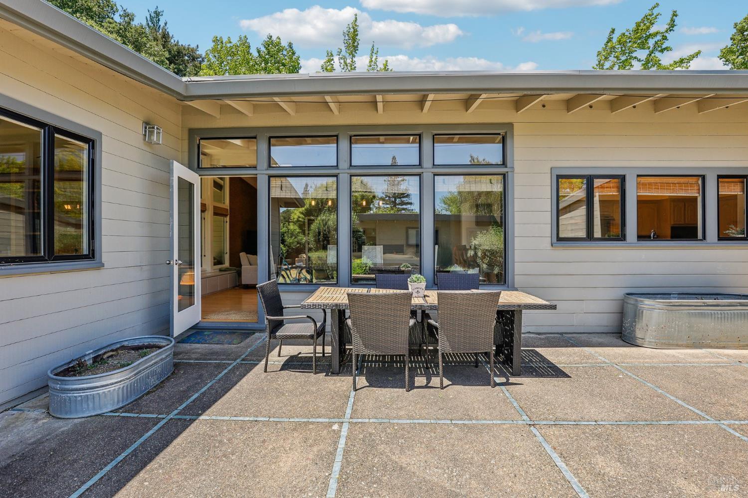 Detail Gallery Image 36 of 41 For 225 Van Winkle Dr, San Anselmo,  CA 94960 - 5 Beds | 4 Baths