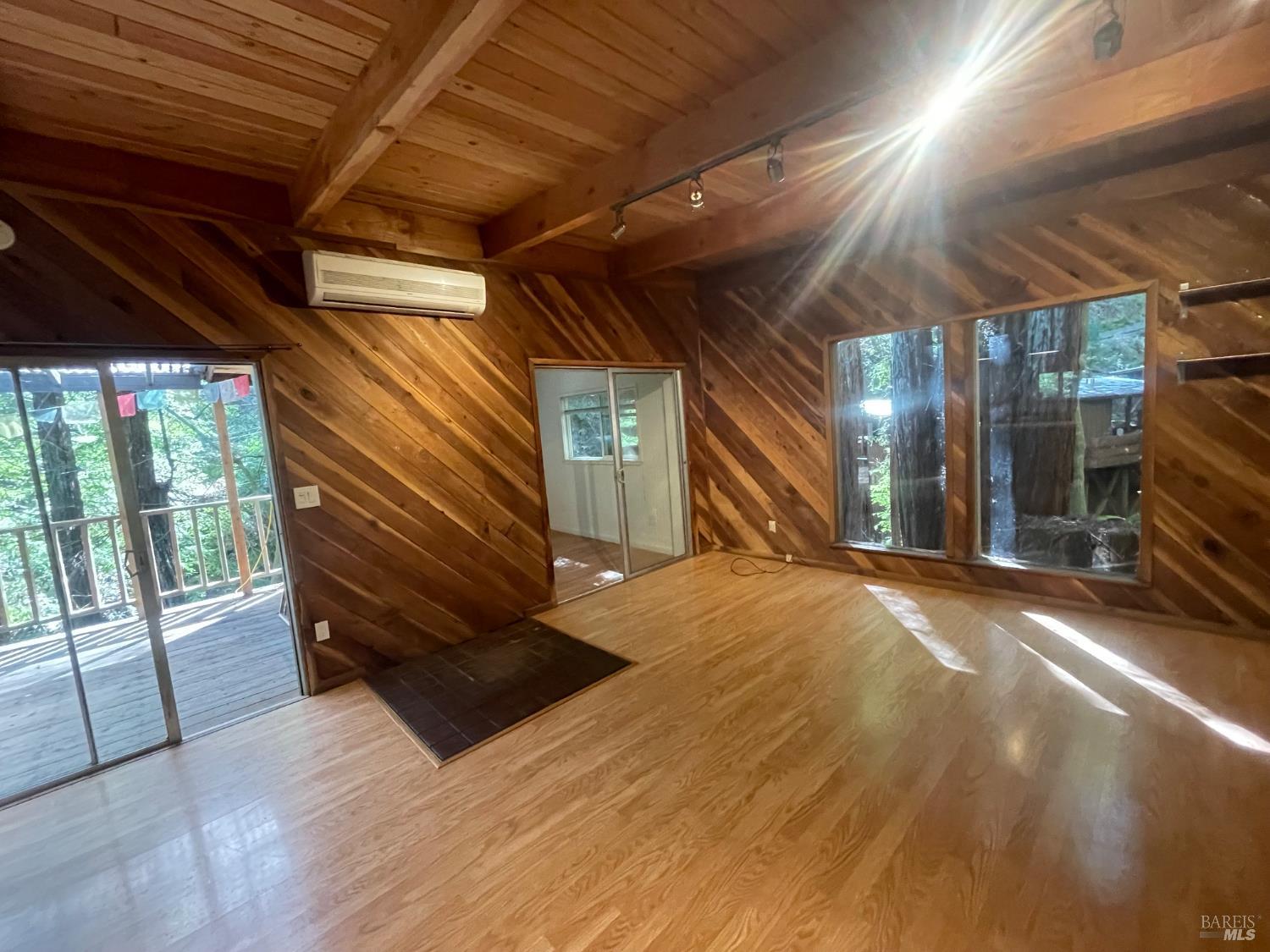 Detail Gallery Image 7 of 25 For 11926 Laurel Ave, Forestville,  CA 95436 - 2 Beds | 2 Baths