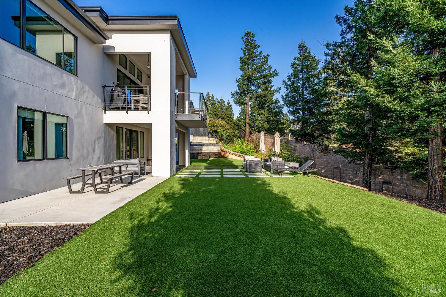 Detail Gallery Image 59 of 60 For 1994 W Bristlecone Ct, Santa Rosa,  CA 95403 - 4 Beds | 3/1 Baths