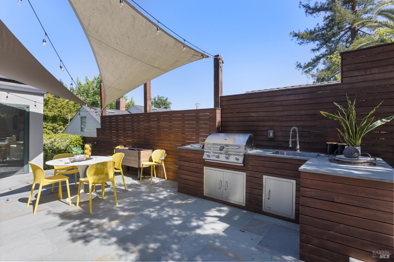 Detail Gallery Image 18 of 68 For 55 Durham Rd, San Anselmo,  CA 94960 - 3 Beds | 2 Baths