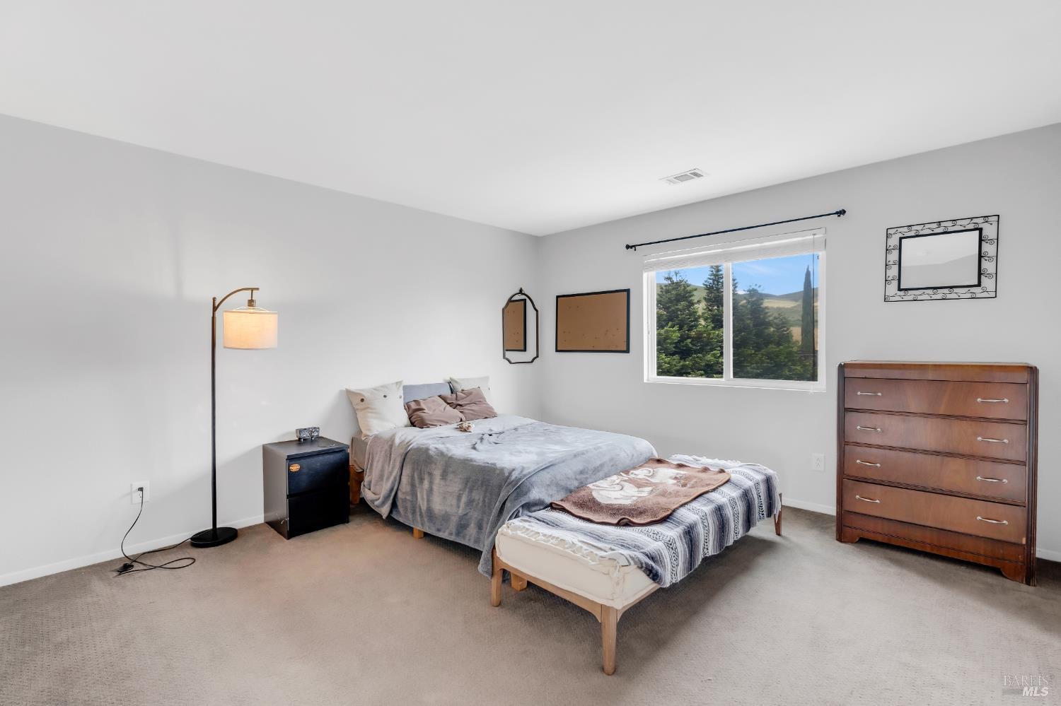 Detail Gallery Image 21 of 44 For 4822 N Ridgefield Way, Fairfield,  CA 94534 - 5 Beds | 3 Baths