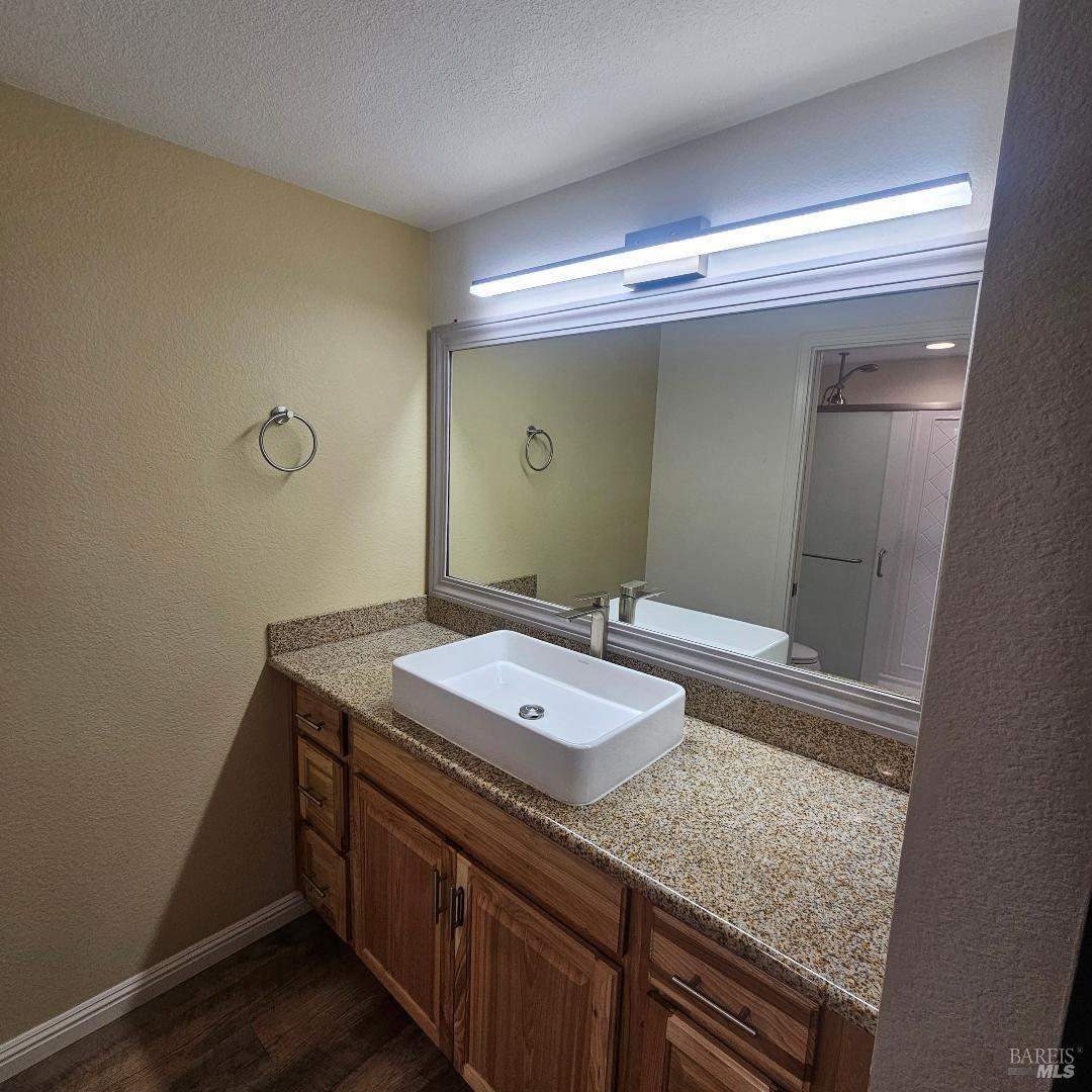 Detail Gallery Image 12 of 20 For 487 Mission Blvd, Santa Rosa,  CA 95409 - 2 Beds | 2 Baths