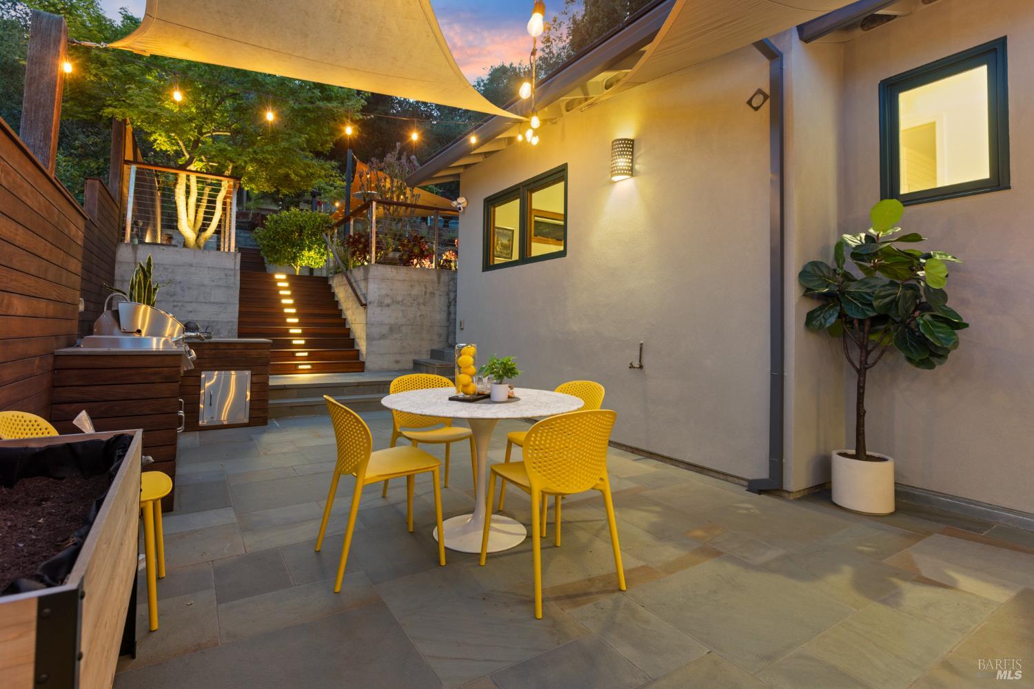 Detail Gallery Image 17 of 68 For 55 Durham Rd, San Anselmo,  CA 94960 - 3 Beds | 2 Baths