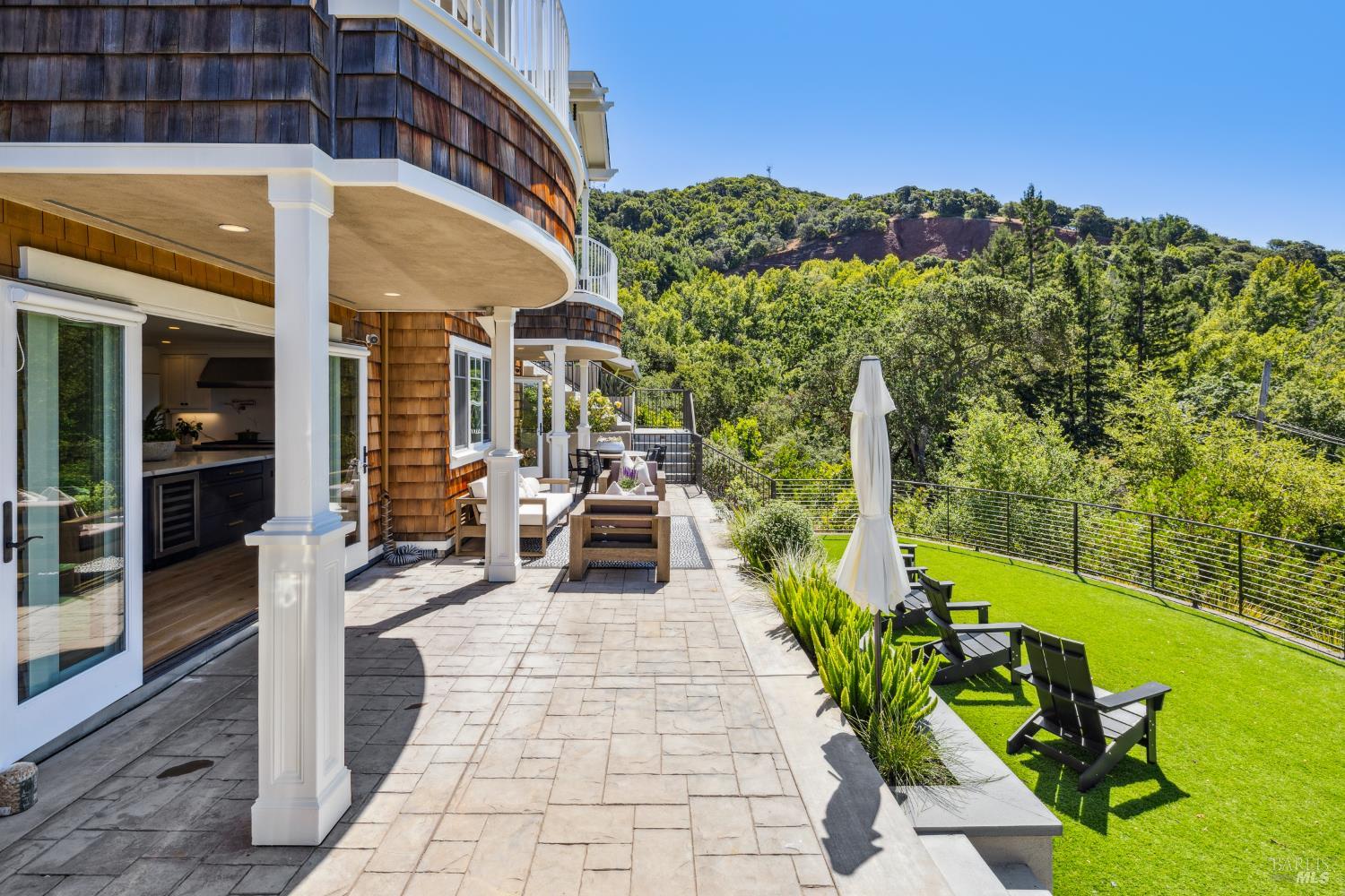 Detail Gallery Image 37 of 64 For 6 Live Oak Way, San Rafael,  CA 94901 - 4 Beds | 4/1 Baths