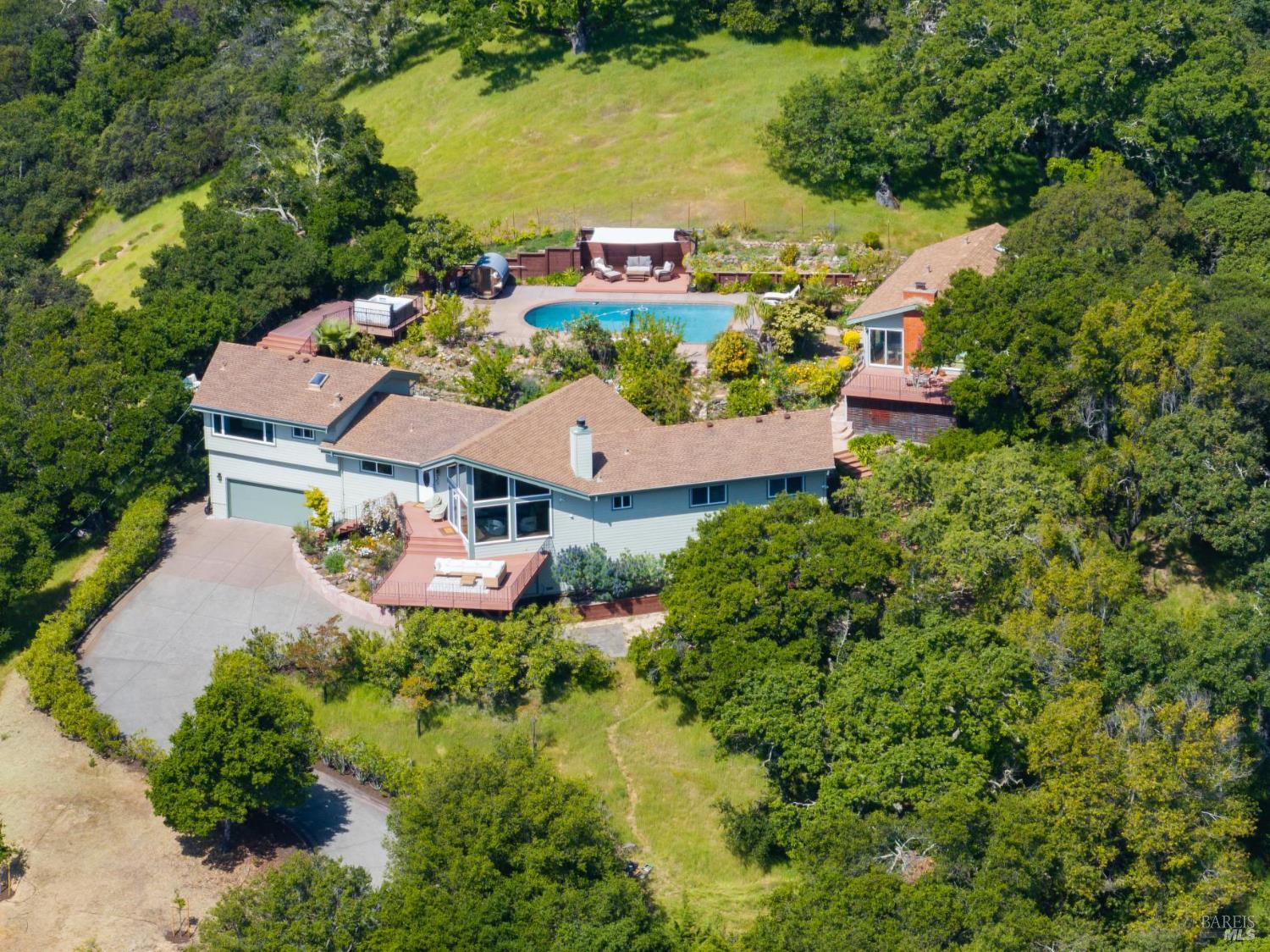 Detail Gallery Image 1 of 56 For 104 Eagle Dr, Novato,  CA 94949 - 4 Beds | 3 Baths
