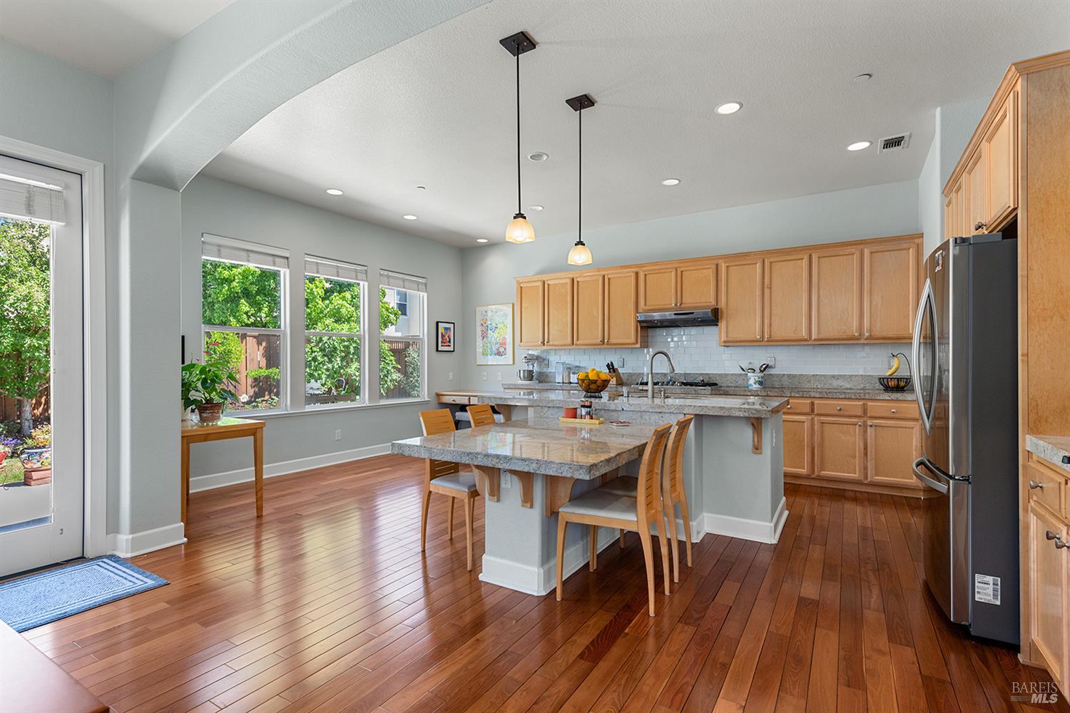 Detail Gallery Image 16 of 53 For 8596 Starr Rd, Windsor,  CA 95492 - 4 Beds | 3 Baths