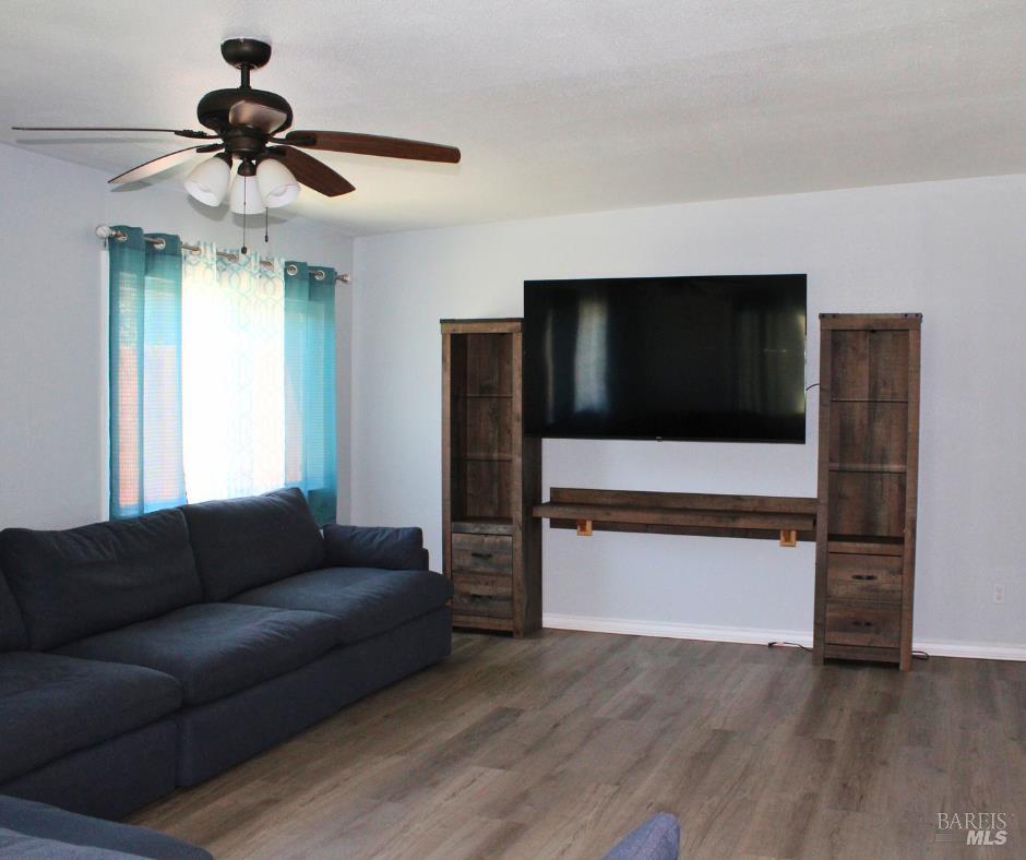 Detail Gallery Image 10 of 32 For 1863 Mini Dr, Vallejo,  CA 94589 - 3 Beds | 2 Baths
