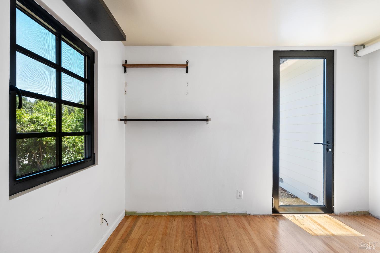 Detail Gallery Image 33 of 62 For 600 Miller Creek Rd, San Rafael,  CA 94903 - 3 Beds | 2/1 Baths
