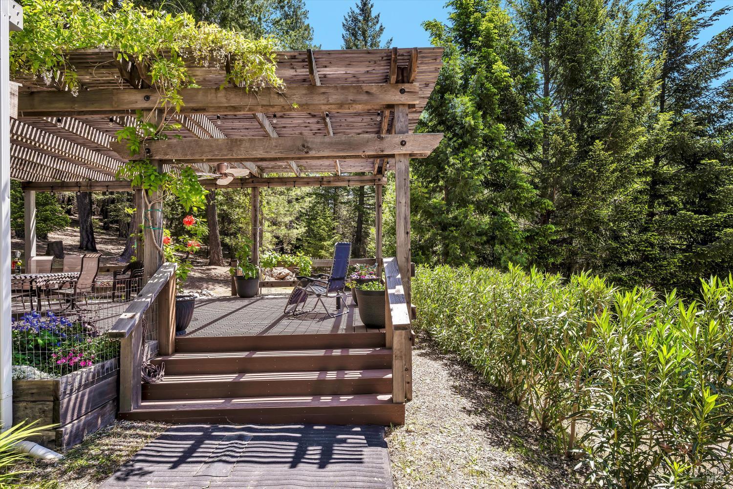Detail Gallery Image 44 of 59 For 9474 Rockys Rd, Middletown,  CA 95461 - 2 Beds | 2/1 Baths