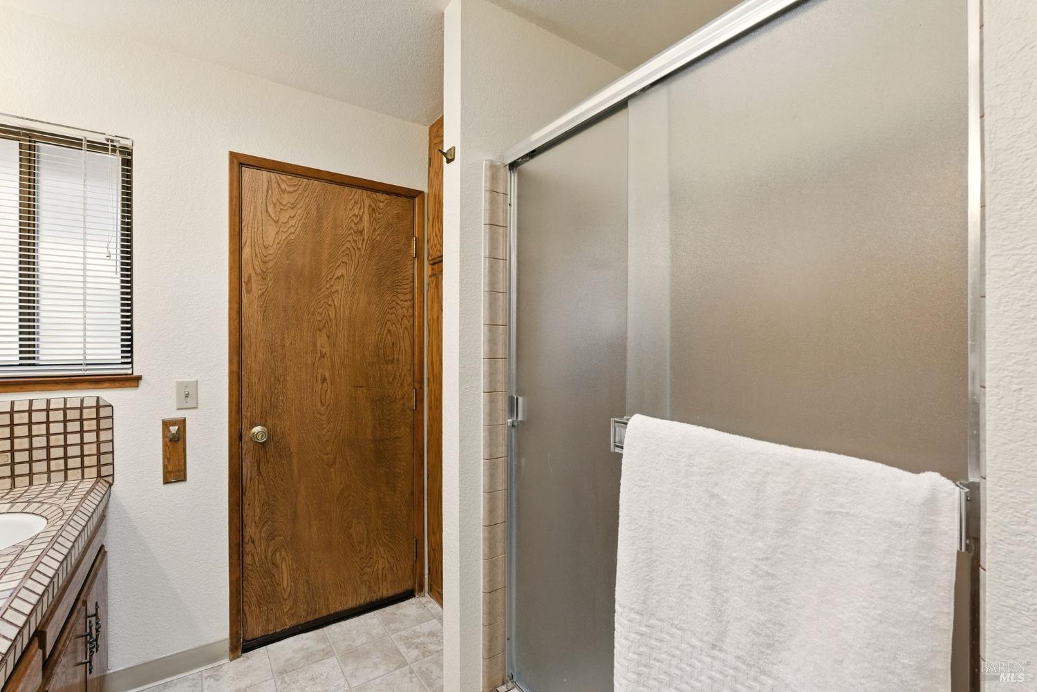 Detail Gallery Image 31 of 61 For 4620 Morris Ct, Santa Rosa,  CA 95405 - 4 Beds | 3 Baths