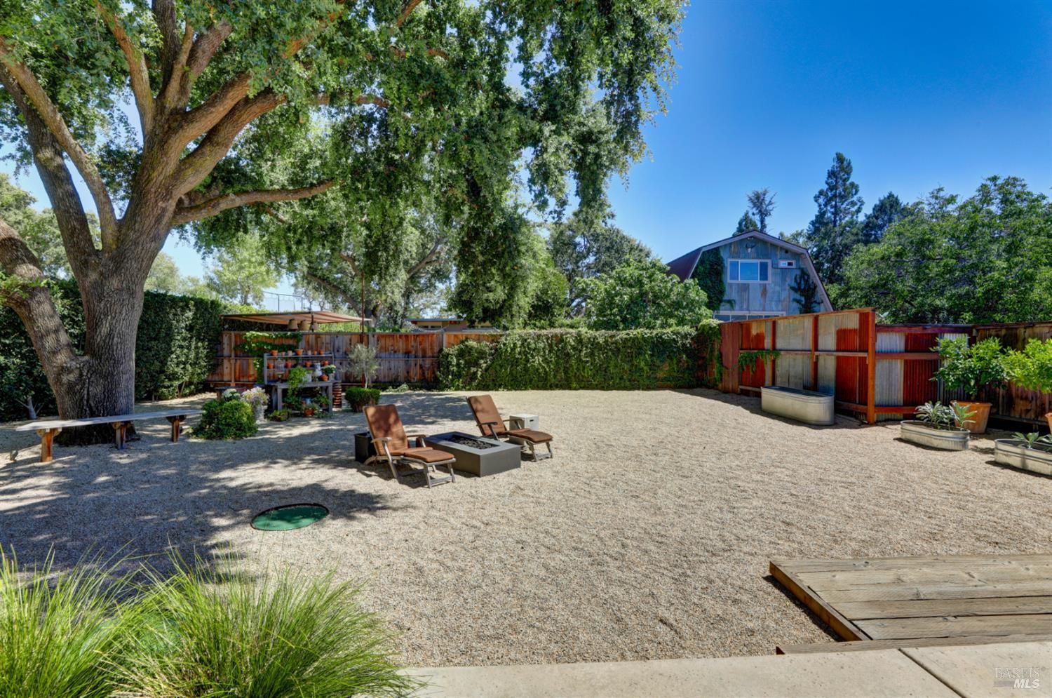 Detail Gallery Image 44 of 70 For 1067 Darms Ln, Napa,  CA 94558 - 5 Beds | 3 Baths