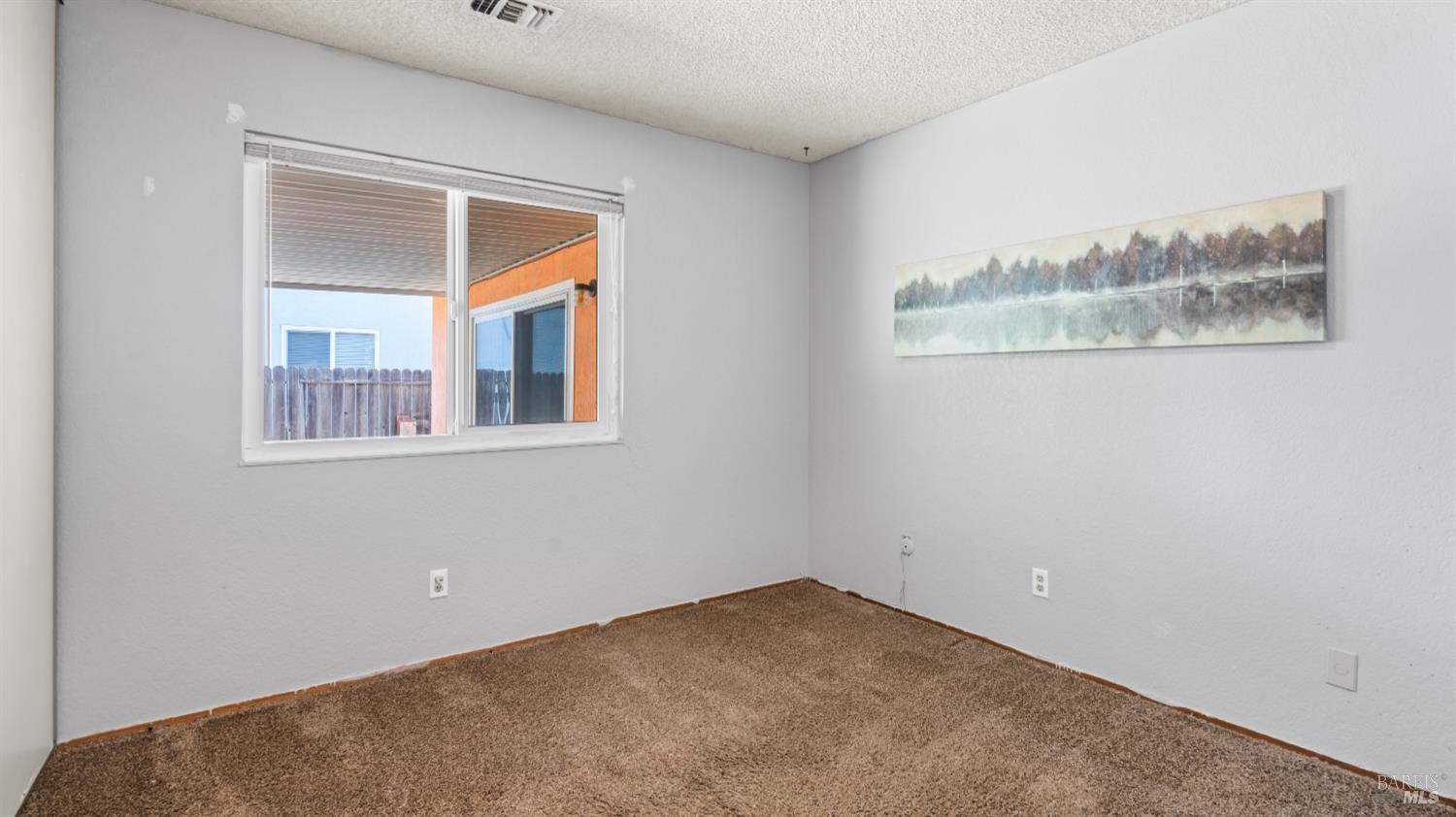 Detail Gallery Image 22 of 41 For 155 Midvale Dr, Vacaville,  CA 95687 - 4 Beds | 2 Baths