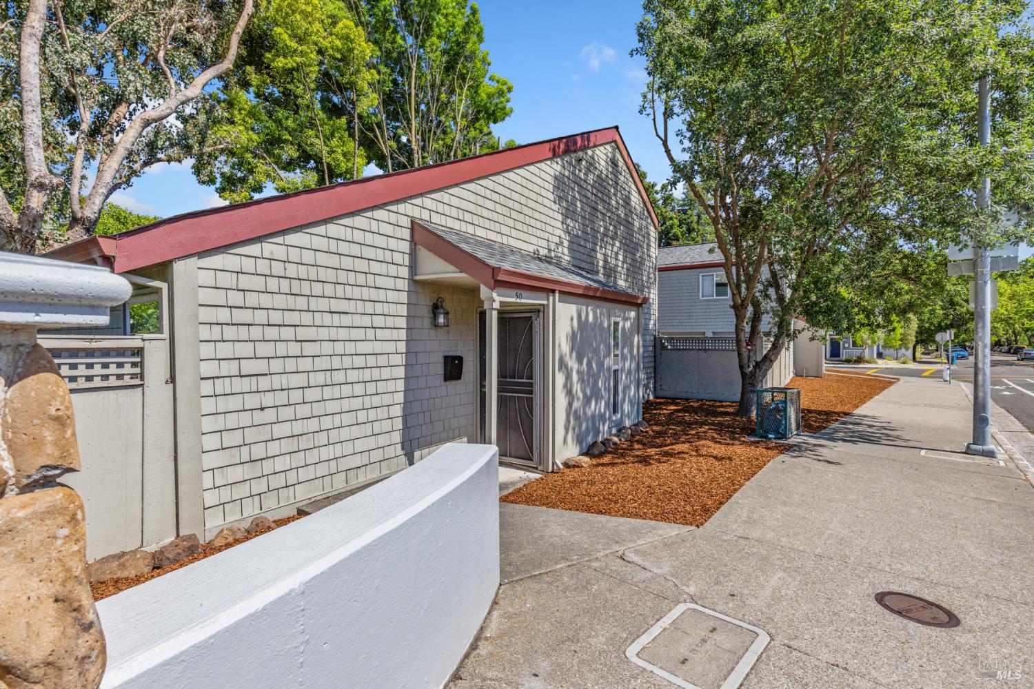 Detail Gallery Image 4 of 46 For 50 S a St, Santa Rosa,  CA 95401 - – Beds | – Baths