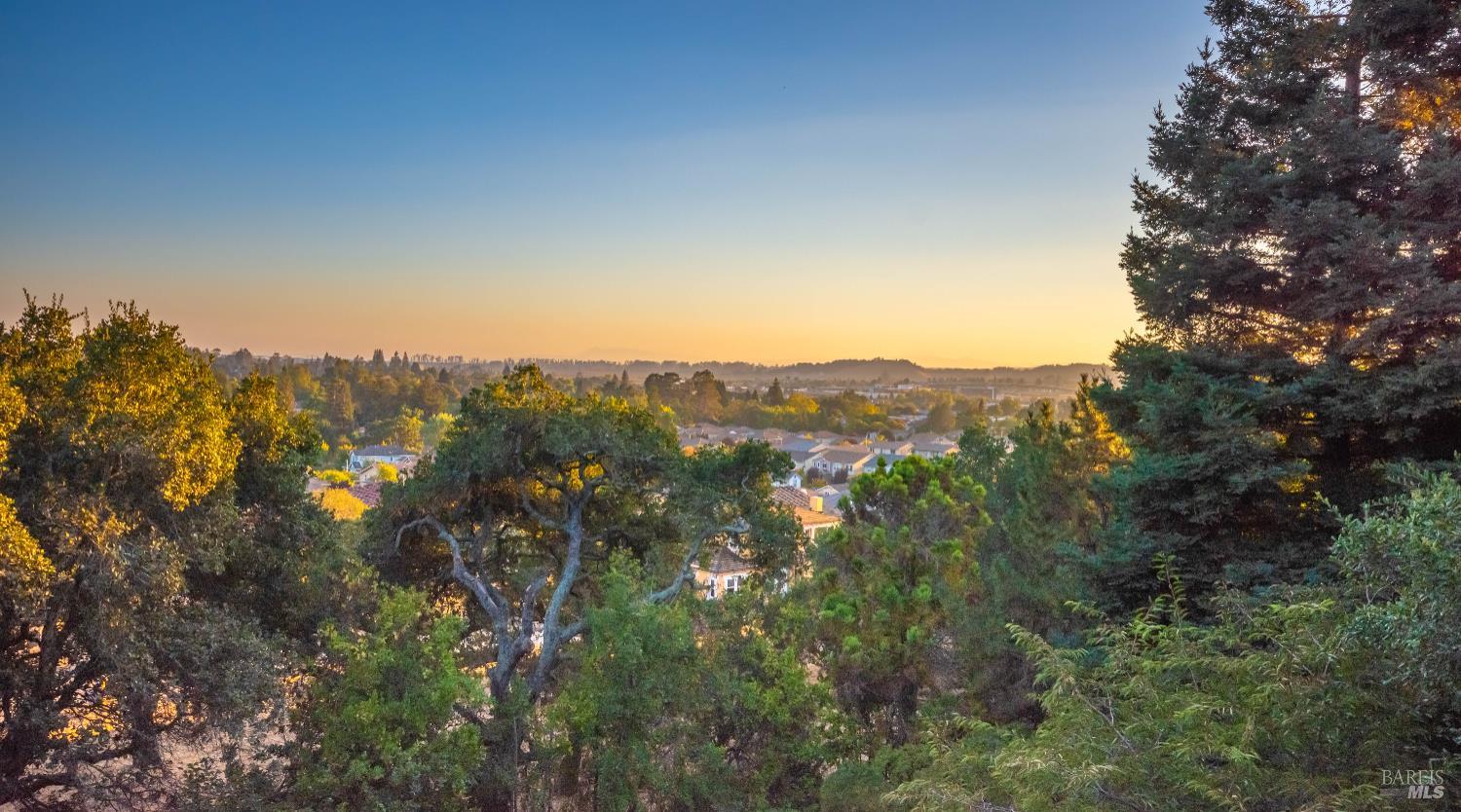 Detail Gallery Image 57 of 79 For 1043 La Quinta Ct, Napa,  CA 94559 - 4 Beds | 3/1 Baths