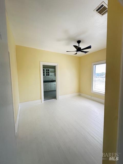 Detail Gallery Image 6 of 29 For 1040 First St, Benicia,  CA 94510 - 3 Beds | 1 Baths