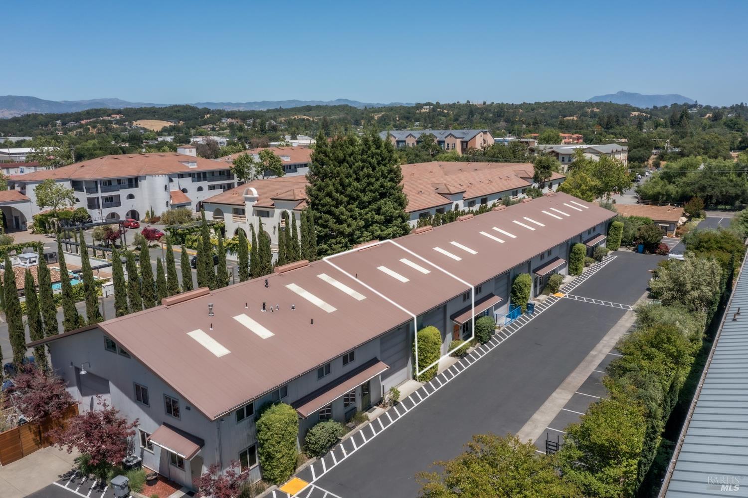 Detail Gallery Image 4 of 26 For 1229 Grove St #3,  Healdsburg,  CA 95448 - – Beds | – Baths
