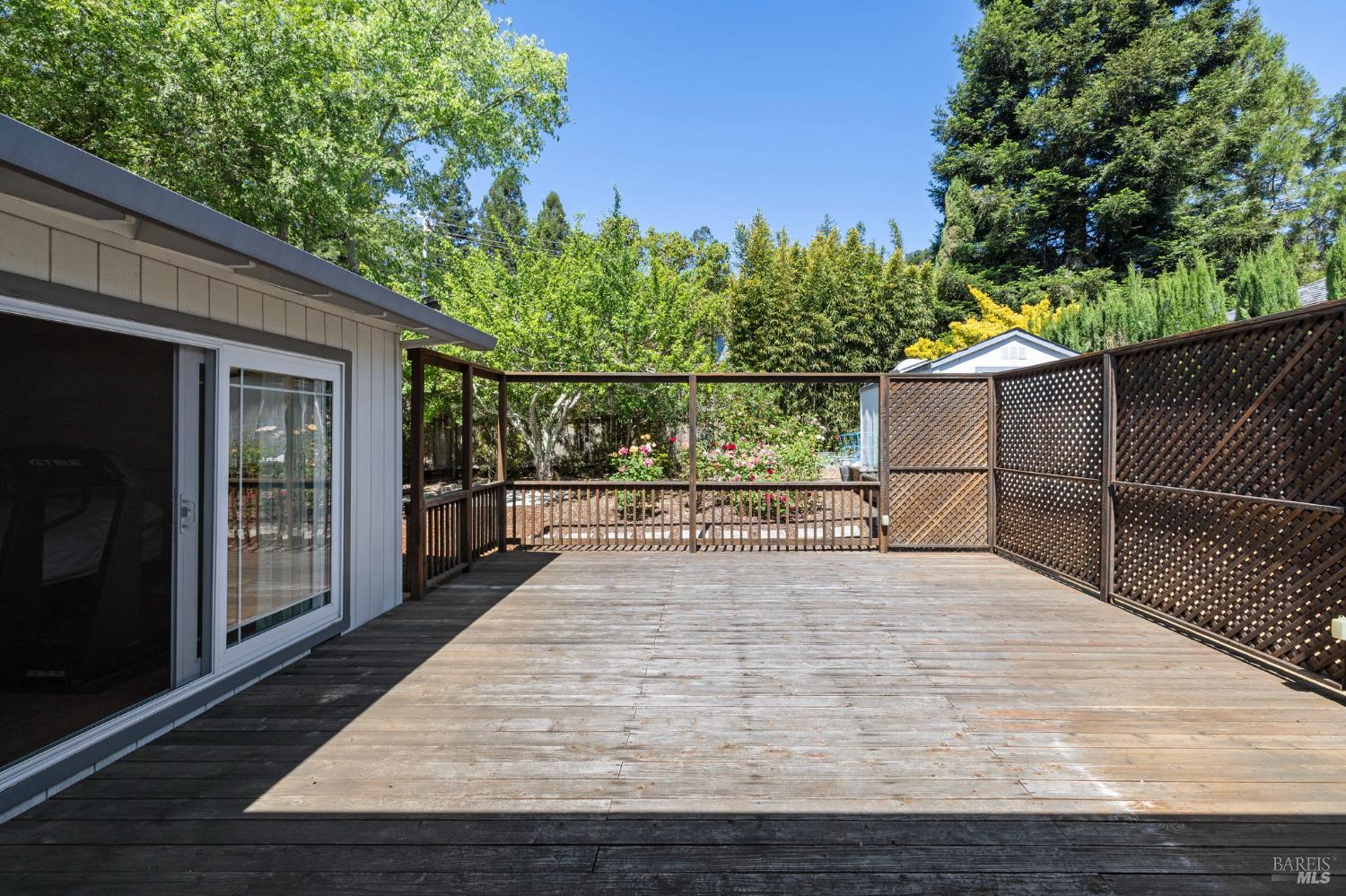 Detail Gallery Image 27 of 52 For 3429 Castlerock Ct, Santa Rosa,  CA 95404 - 4 Beds | 2 Baths
