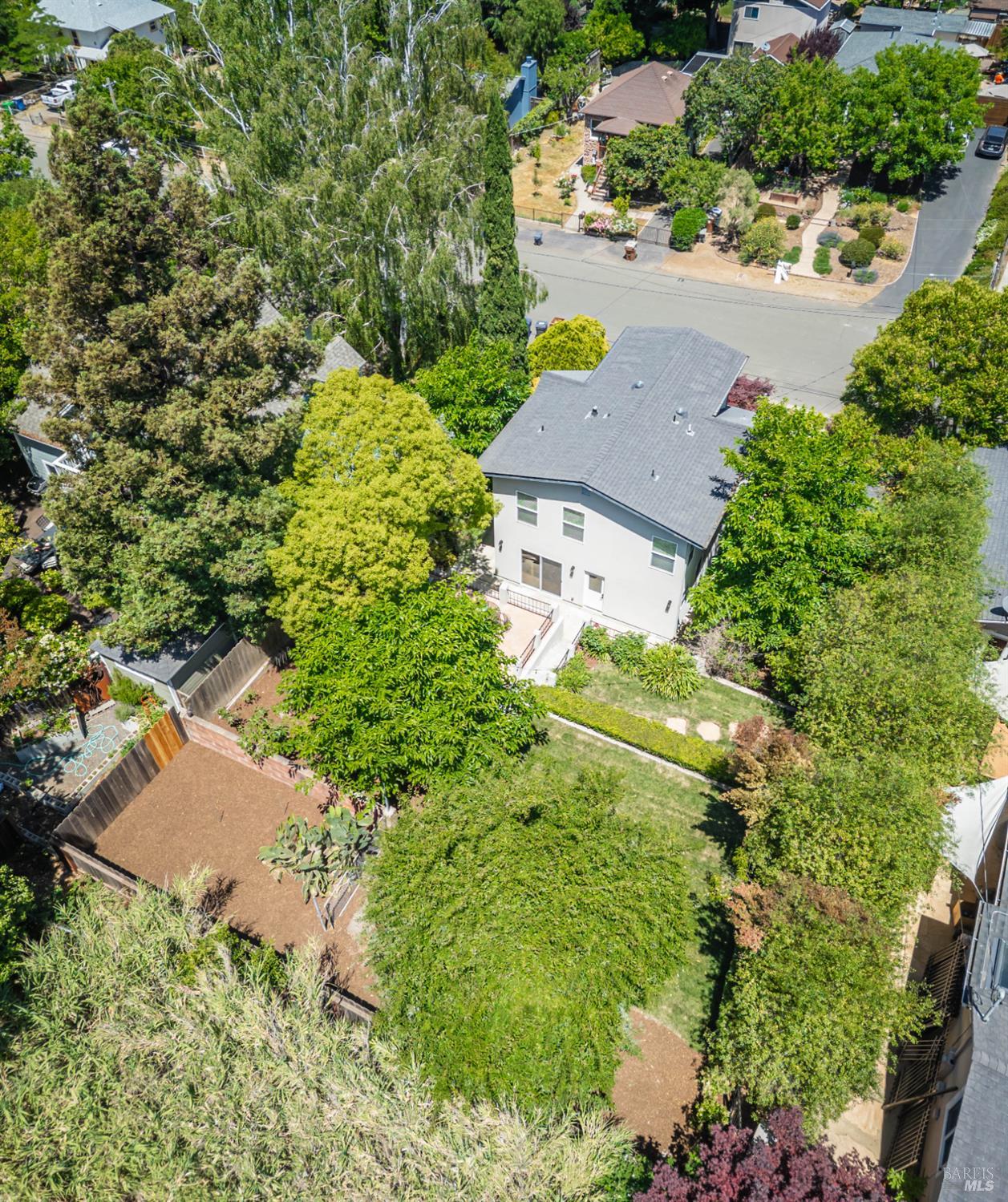 Detail Gallery Image 51 of 53 For 225 Berna Ave, Napa,  CA 94559 - 3 Beds | 2/1 Baths