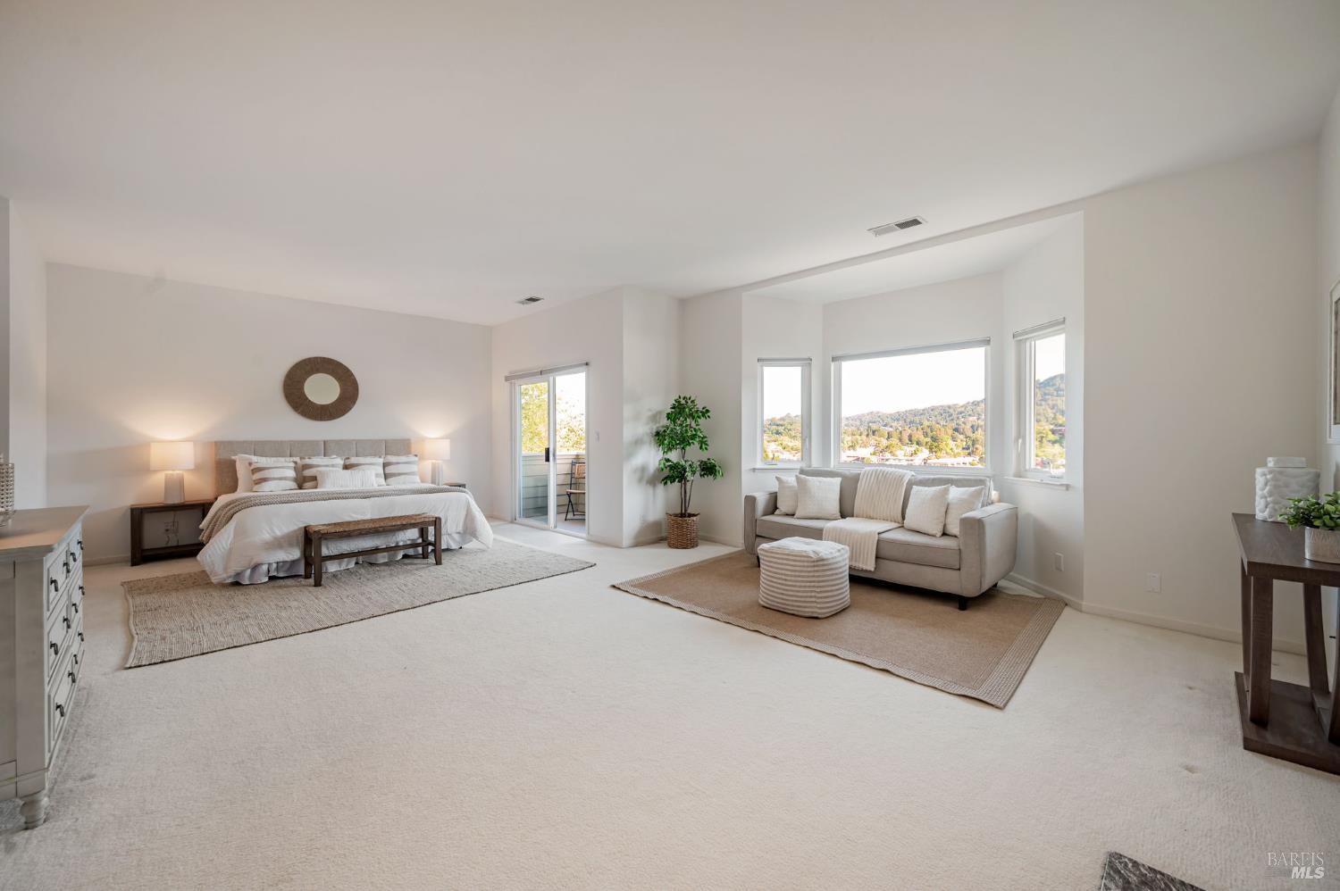 Detail Gallery Image 27 of 60 For 55 Tamalpais Rd, Kentfield,  CA 94904 - 4 Beds | 4 Baths