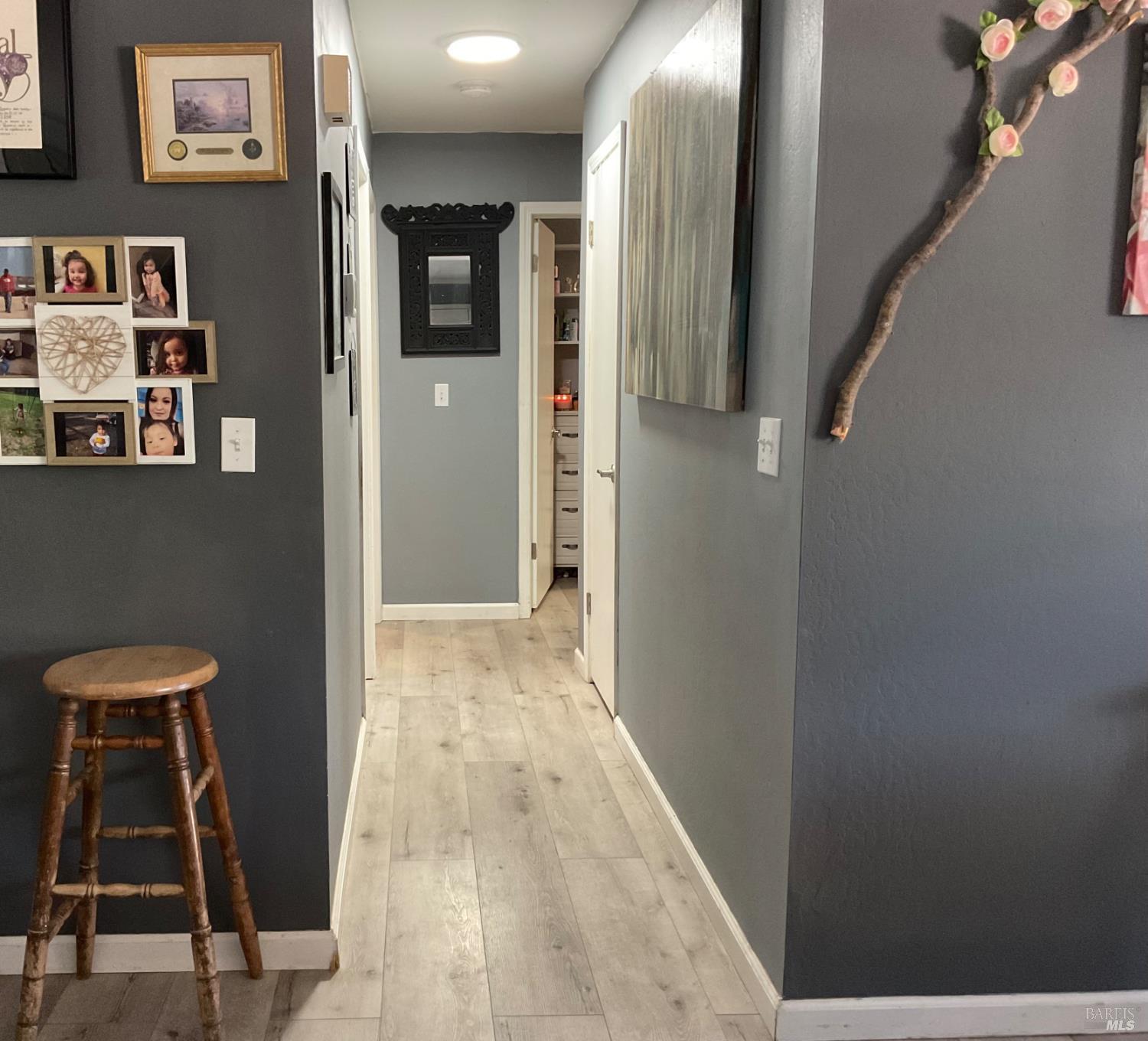 Detail Gallery Image 11 of 30 For 588 Pebble Way, Clearlake Oaks,  CA 95423 - 3 Beds | 2 Baths