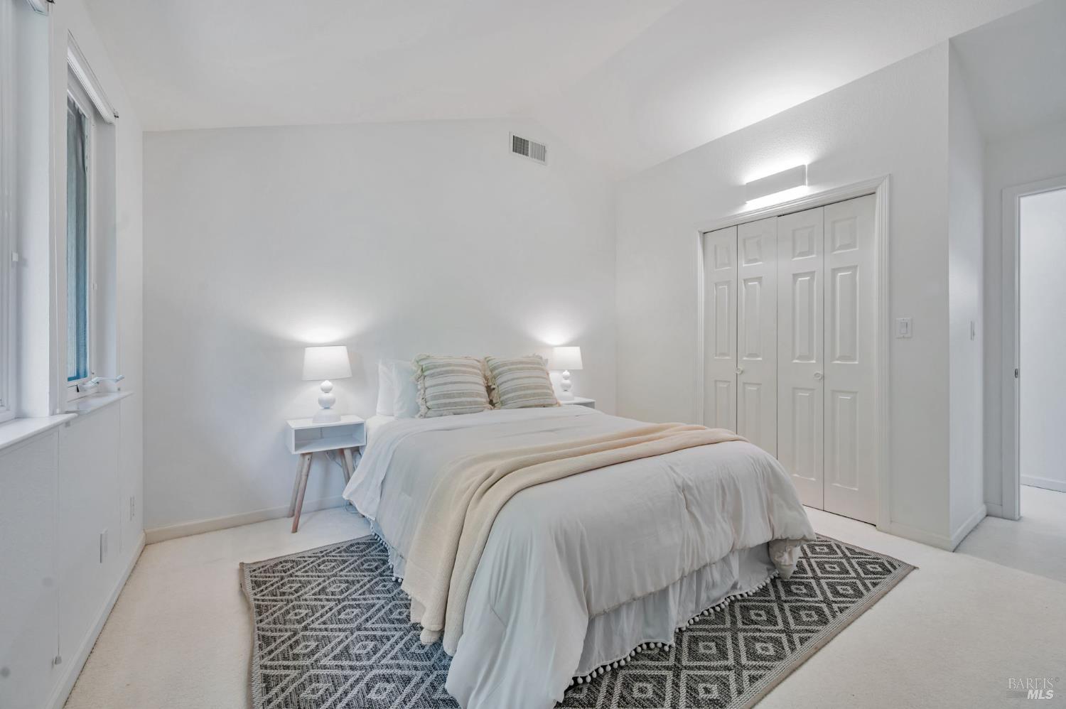 Detail Gallery Image 36 of 60 For 55 Tamalpais Rd, Kentfield,  CA 94904 - 4 Beds | 4 Baths
