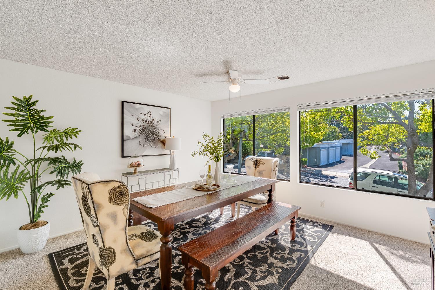 Detail Gallery Image 5 of 33 For 2000 Clearview Cir, Benicia,  CA 94510 - 3 Beds | 2/1 Baths