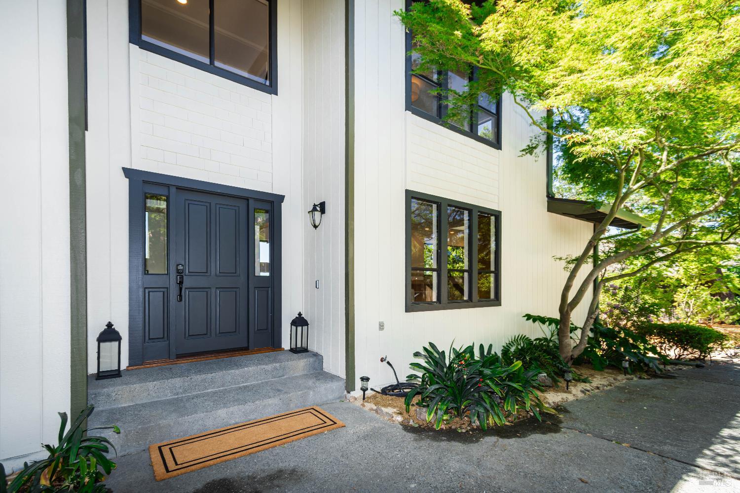 Detail Gallery Image 8 of 79 For 1043 La Quinta Ct, Napa,  CA 94559 - 4 Beds | 3/1 Baths
