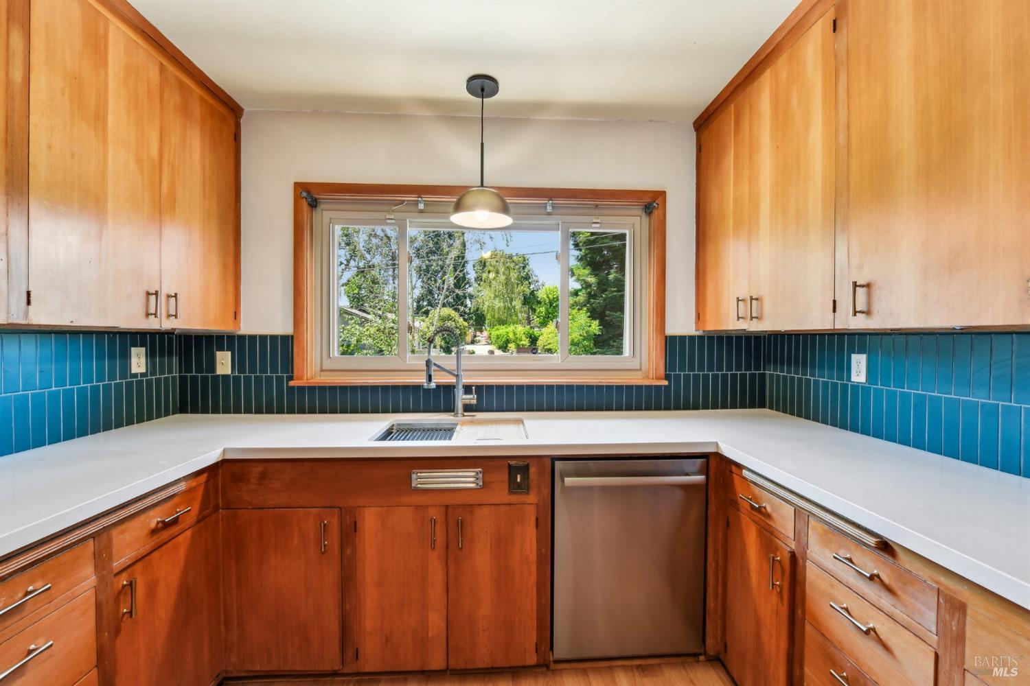 Detail Gallery Image 20 of 70 For 349 Buck Ave, Vacaville,  CA 95688 - 3 Beds | 2/1 Baths