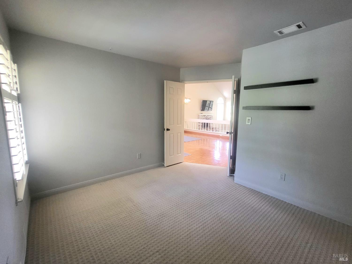 Detail Gallery Image 14 of 36 For 170 Moonraker Ct, Vallejo,  CA 94590 - 3 Beds | 2 Baths