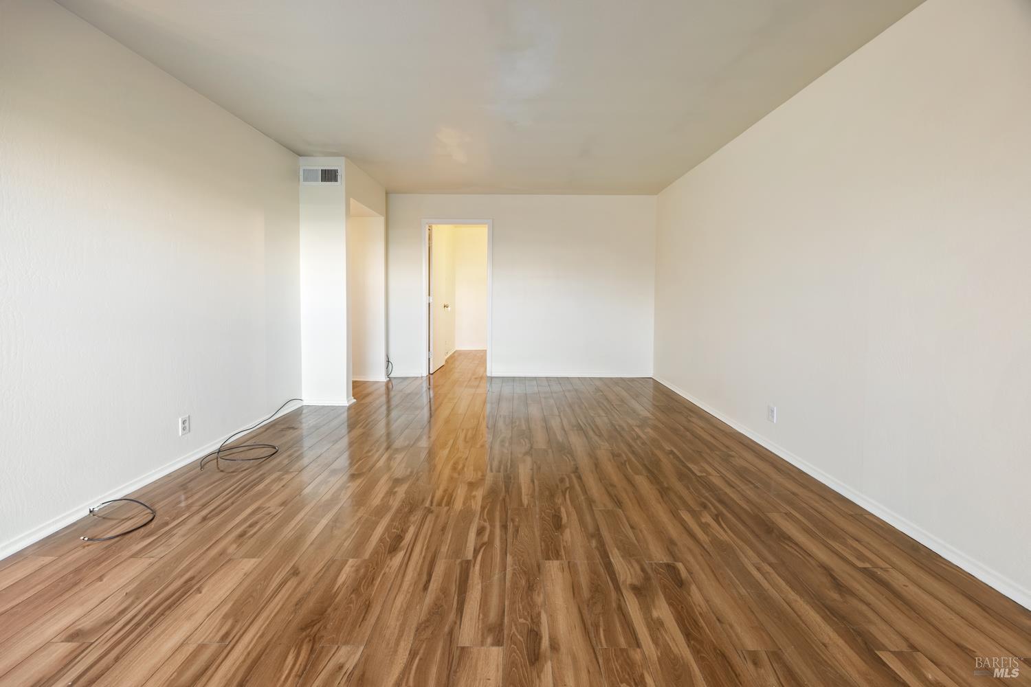 Detail Gallery Image 5 of 16 For 50 Sonoma St #3,  San Rafael,  CA 94901 - 1 Beds | 1 Baths