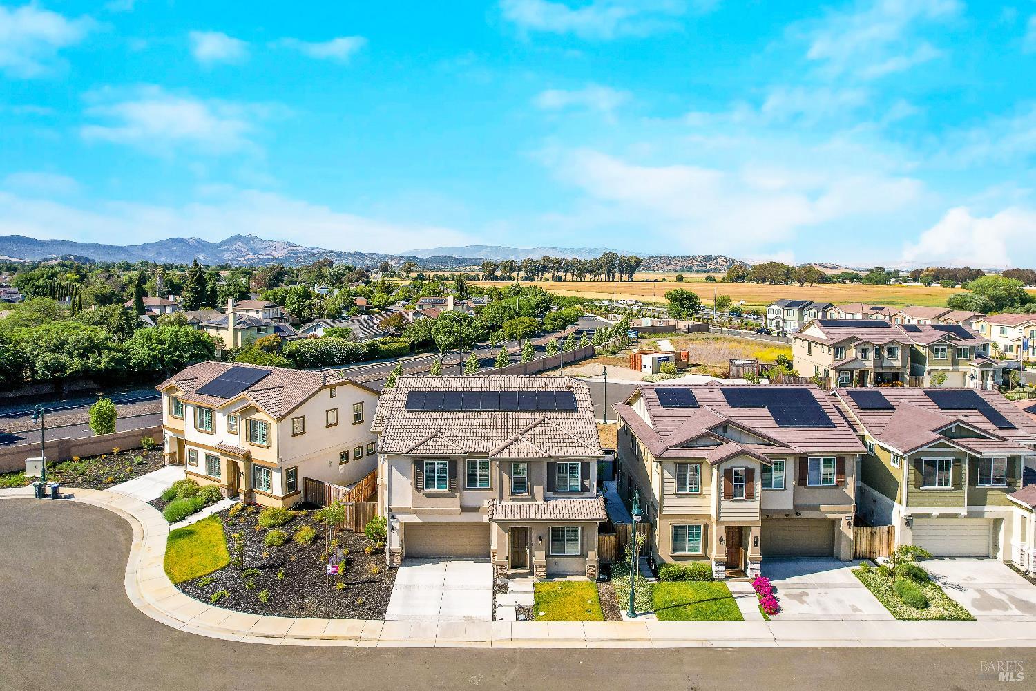 Detail Gallery Image 2 of 32 For 840 Allegro Ct, Fairfield,  CA 94534 - 4 Beds | 3/1 Baths