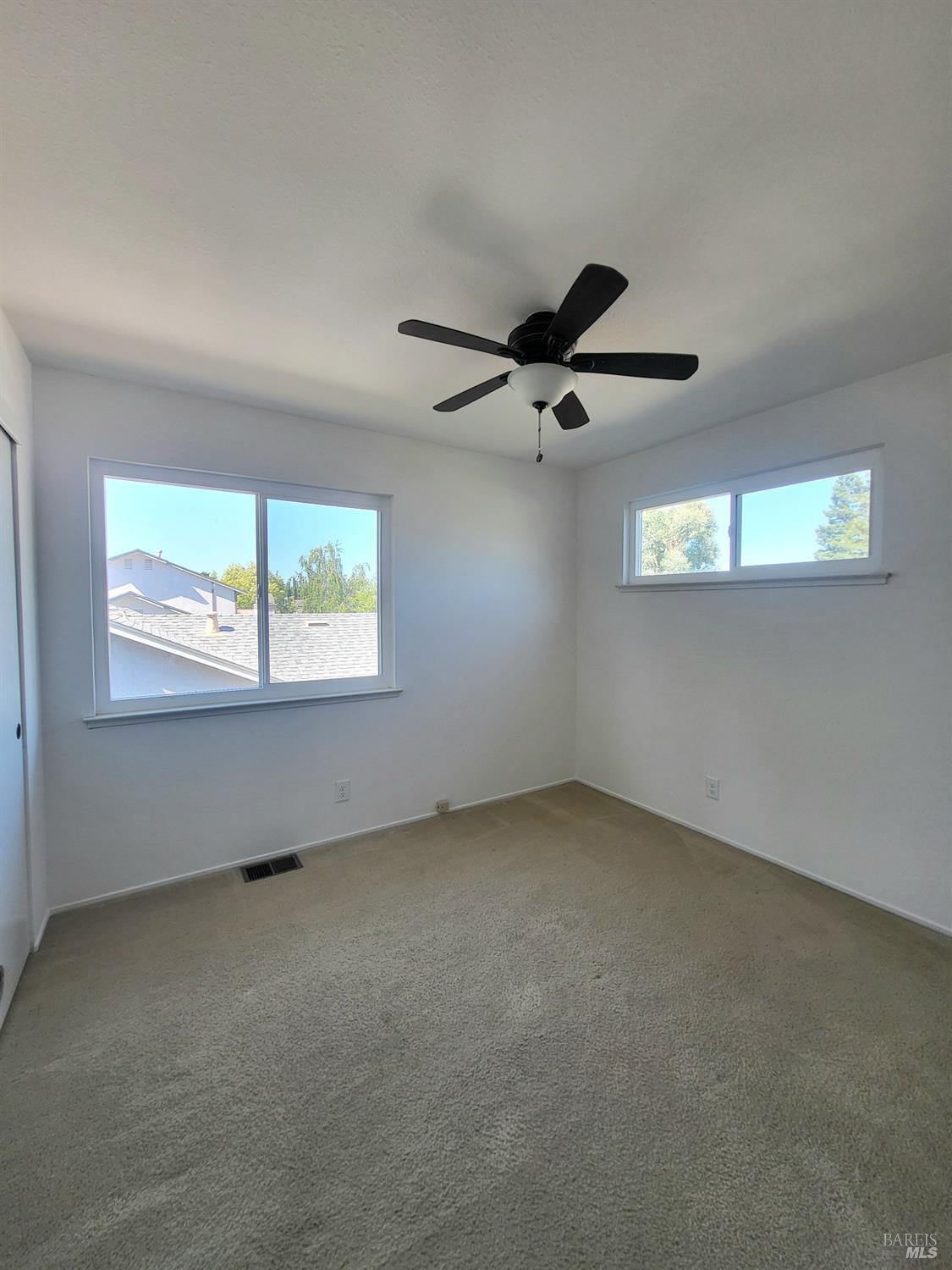 Detail Gallery Image 15 of 27 For 496 Lupine Cir, Vacaville,  CA 95687 - 3 Beds | 2/1 Baths