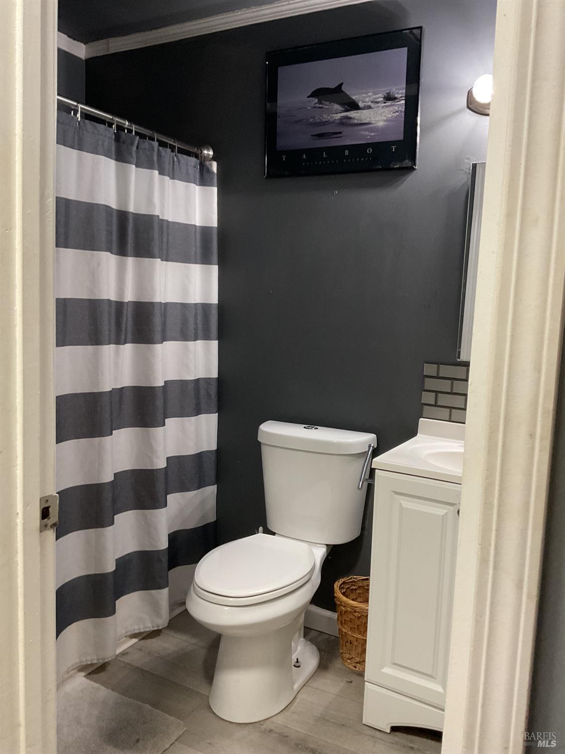 Detail Gallery Image 12 of 30 For 588 Pebble Way, Clearlake Oaks,  CA 95423 - 3 Beds | 2 Baths